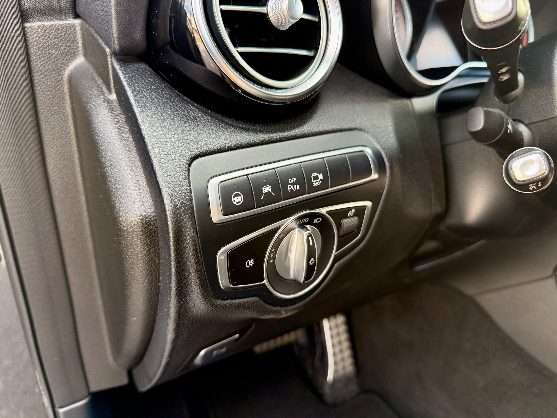 MERCEDES-BENZ GLC 63 S AMG 4Matic+ 9G-Tronic-image-8