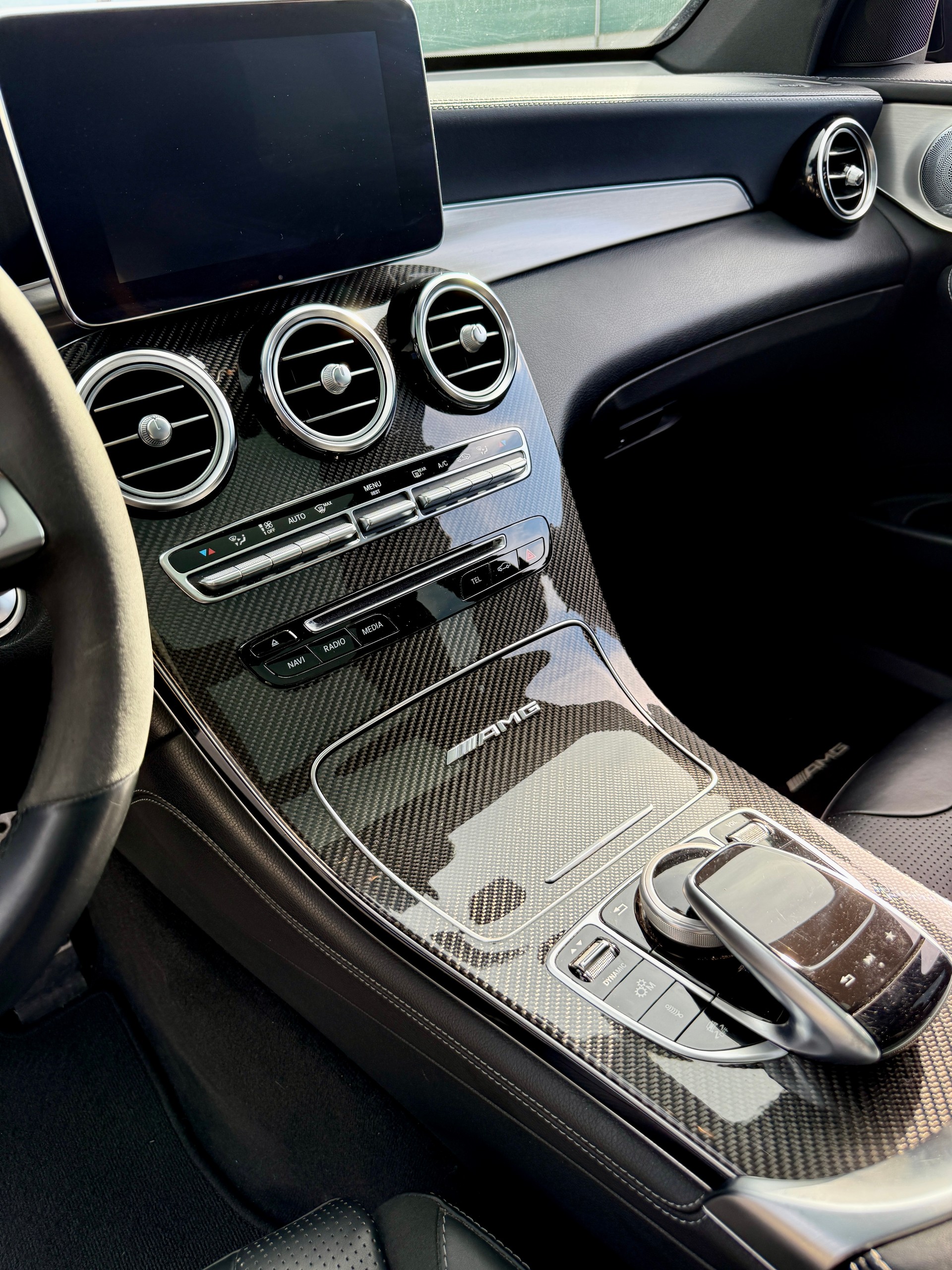 MERCEDES-BENZ GLC 63 S AMG 4Matic+ 9G-Tronic-image-9