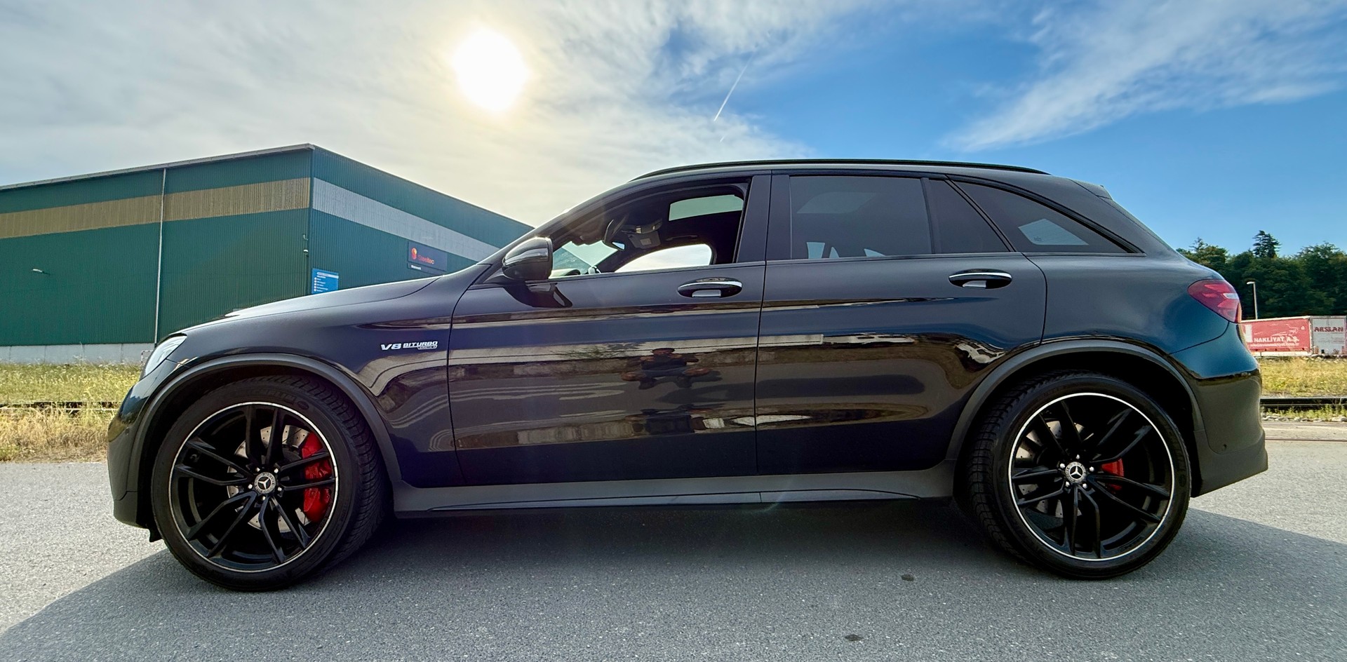 MERCEDES-BENZ GLC 63 S AMG 4Matic+ 9G-Tronic-image-2
