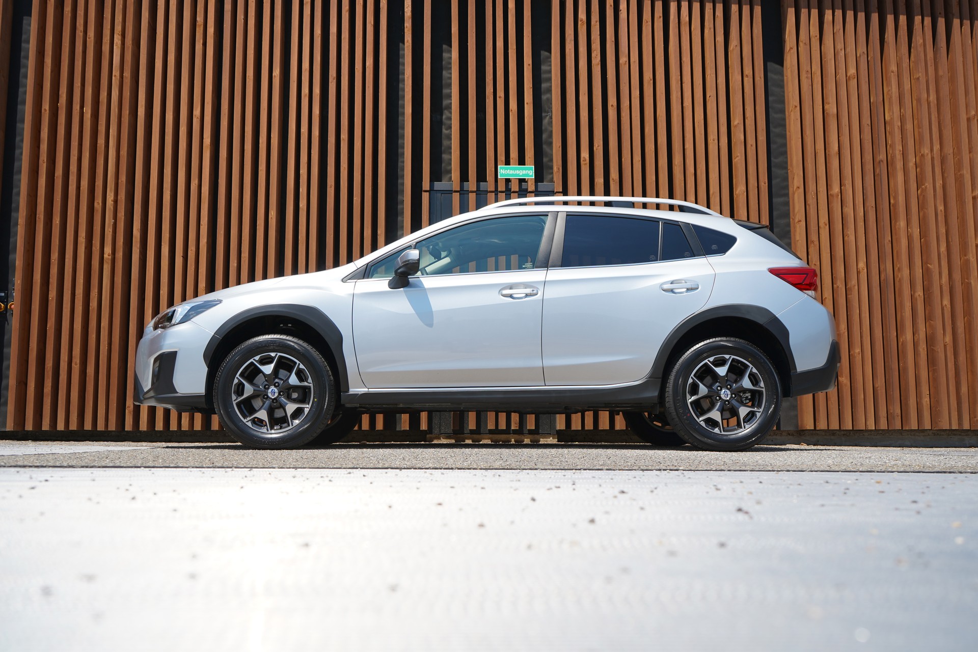 SUBARU XV 1.6 SWISS PLUS AWD CVT l 114 PS-image-3