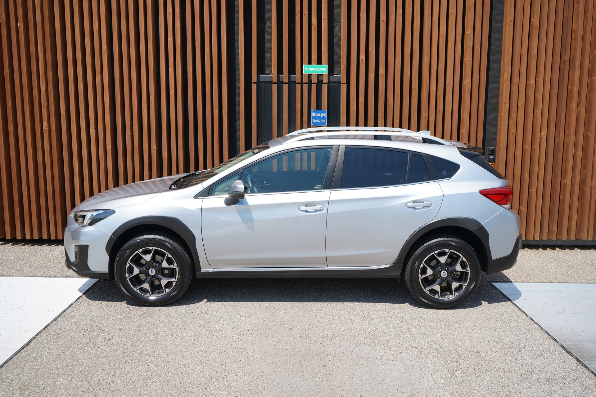 SUBARU XV 1.6 SWISS PLUS AWD CVT l 114 PS-image-5