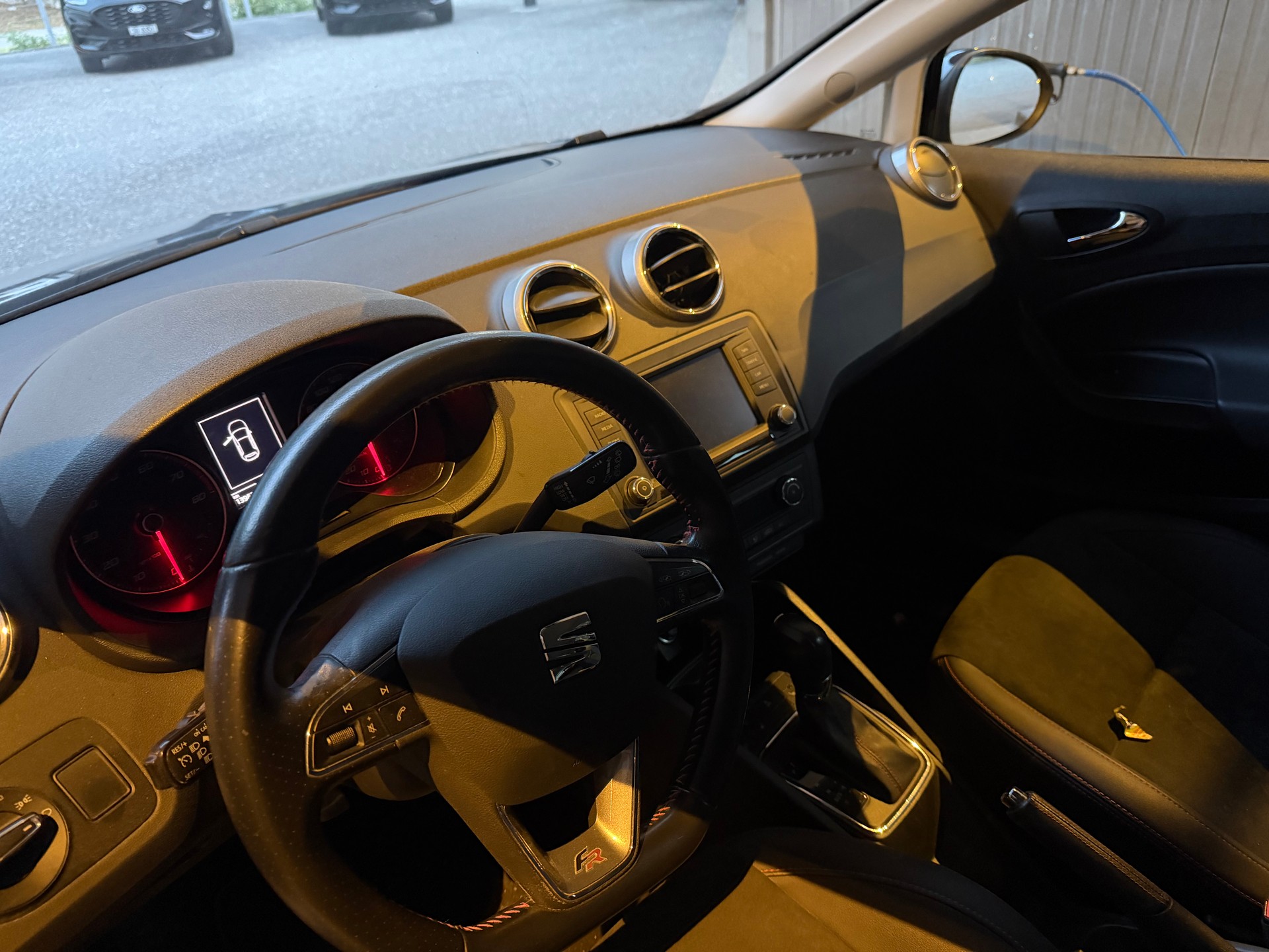 SEAT Ibiza 1.0 EcoTSI FR DSG-image-1