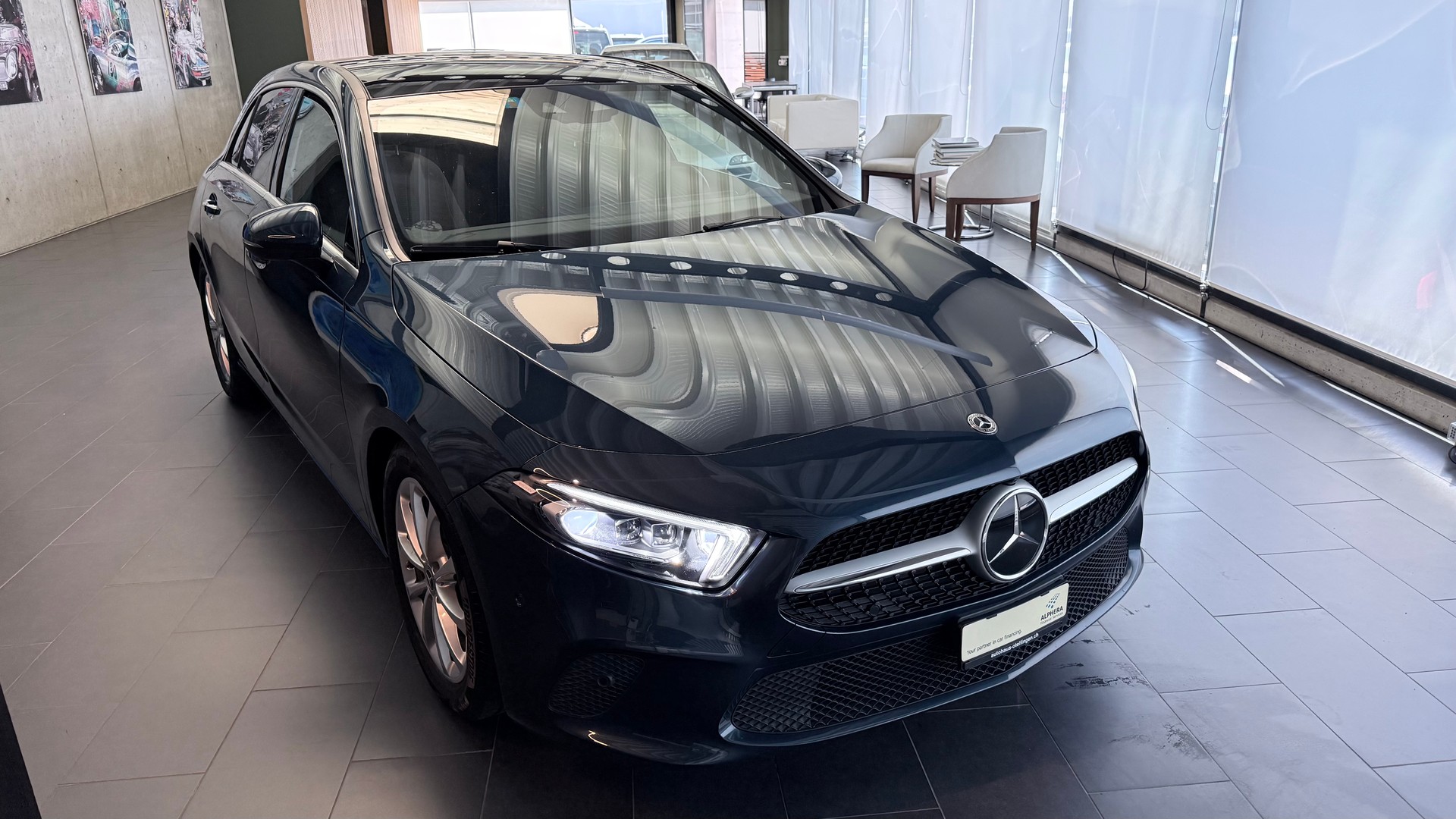 MERCEDES-BENZ A 200 Progressive-image-1