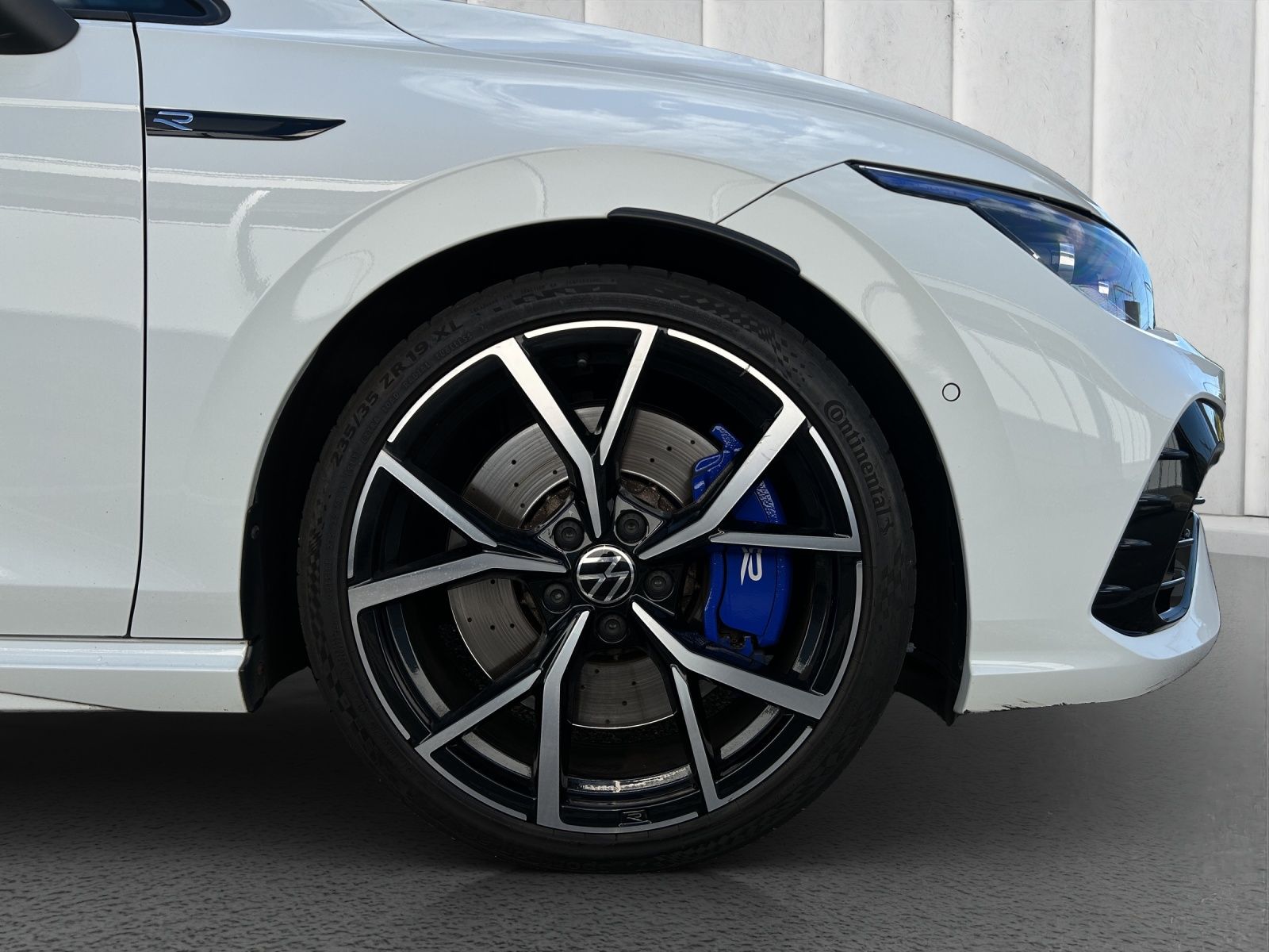 VW Golf 2.0 TSI R DSG 4Motion-image-19
