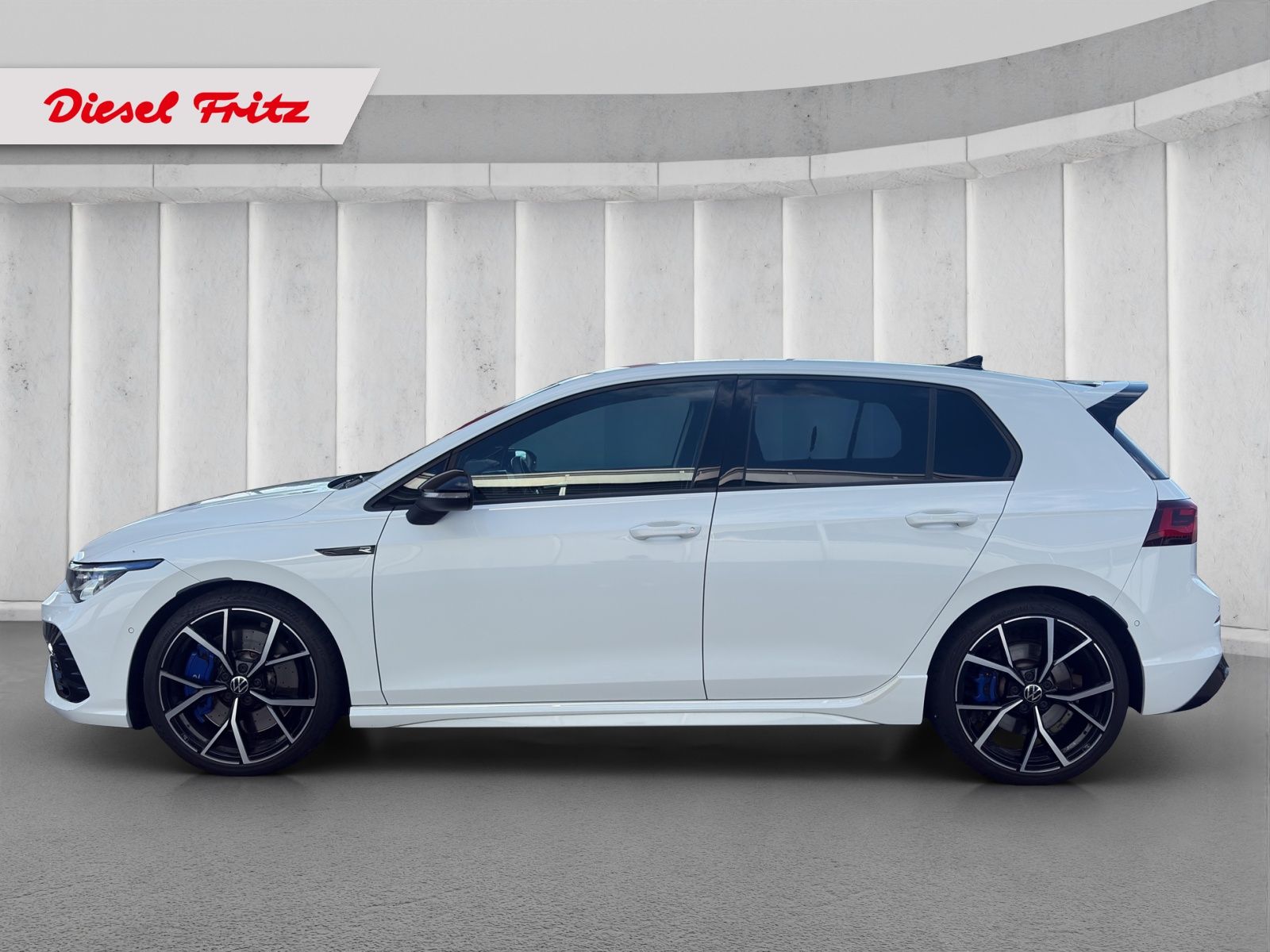 VW Golf 2.0 TSI R DSG 4Motion-image-1