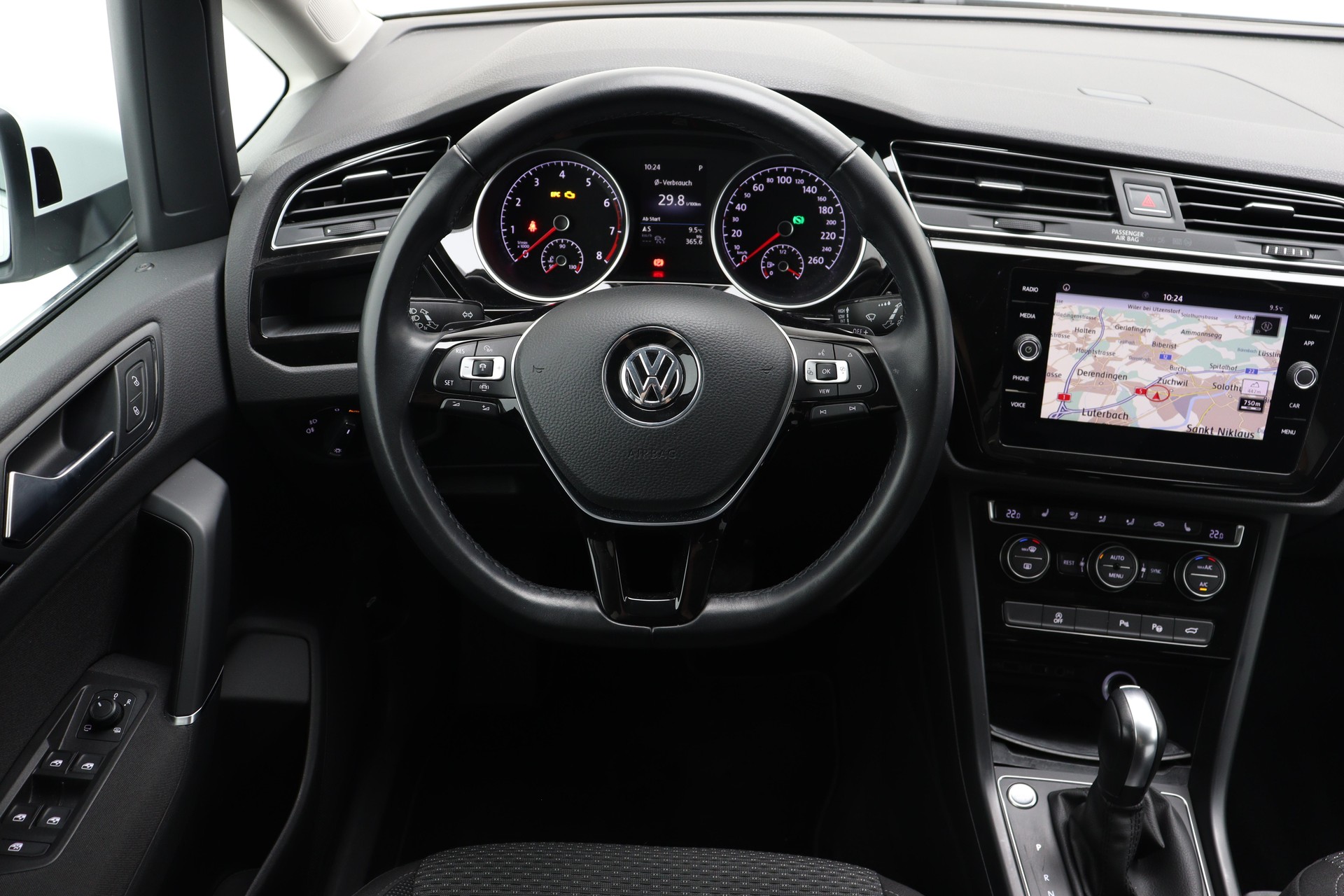 VW Touran 1.5 TSI Comfortline DSG-image-4