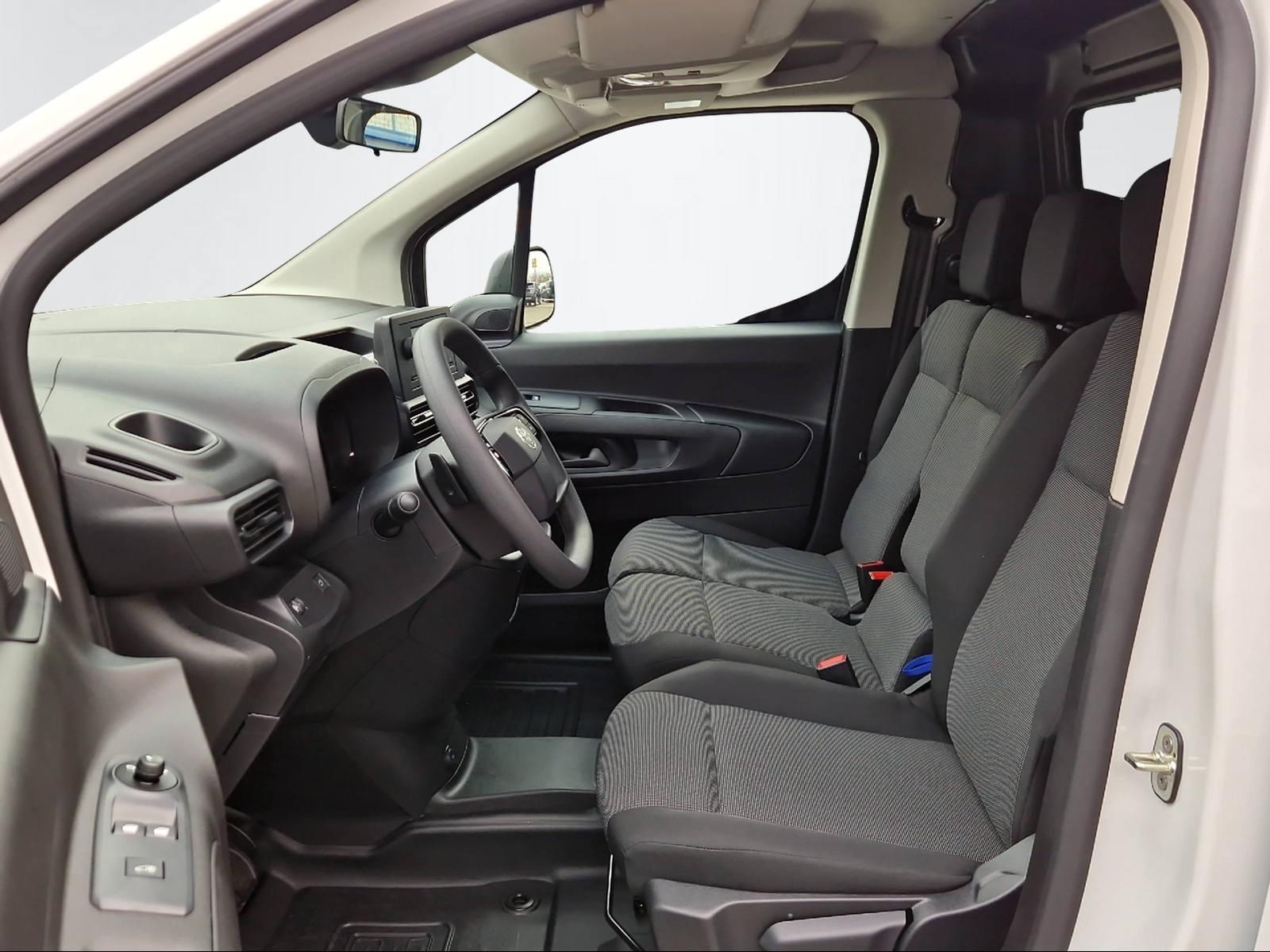 TOYOTA PROACE Van L1 75KWh Advanced-showroom-element-2