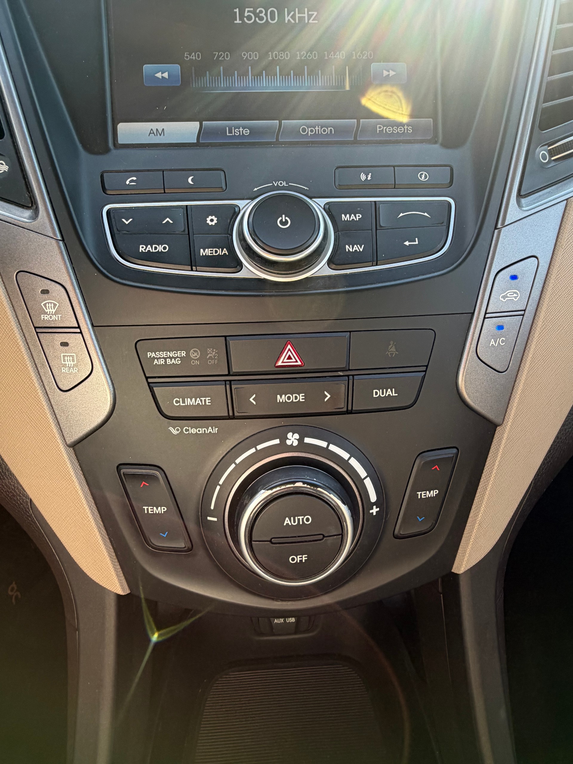 HYUNDAI Santa Fe 2.2 CRDI Premium 4WD-image-16