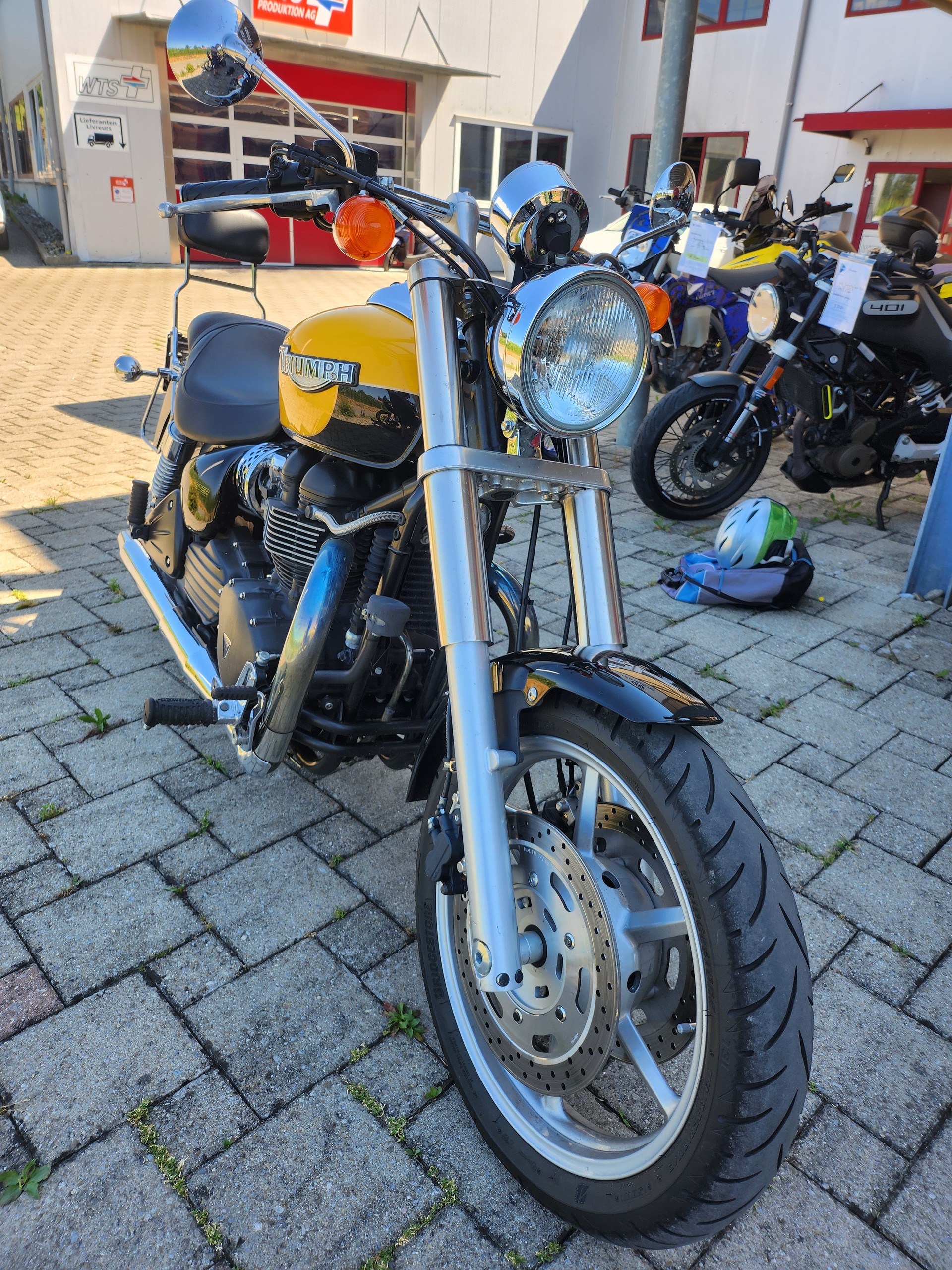 TRIUMPH Speedmaster 800-image-2