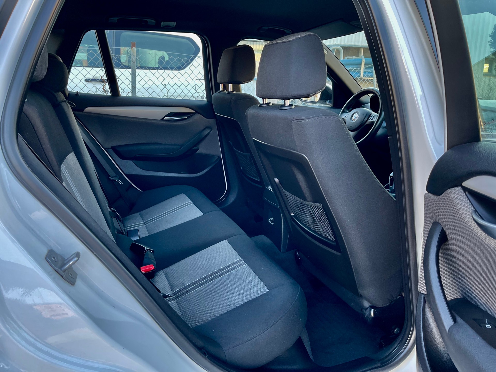 BMW X1 xDrive 18d Steptronic-image-18