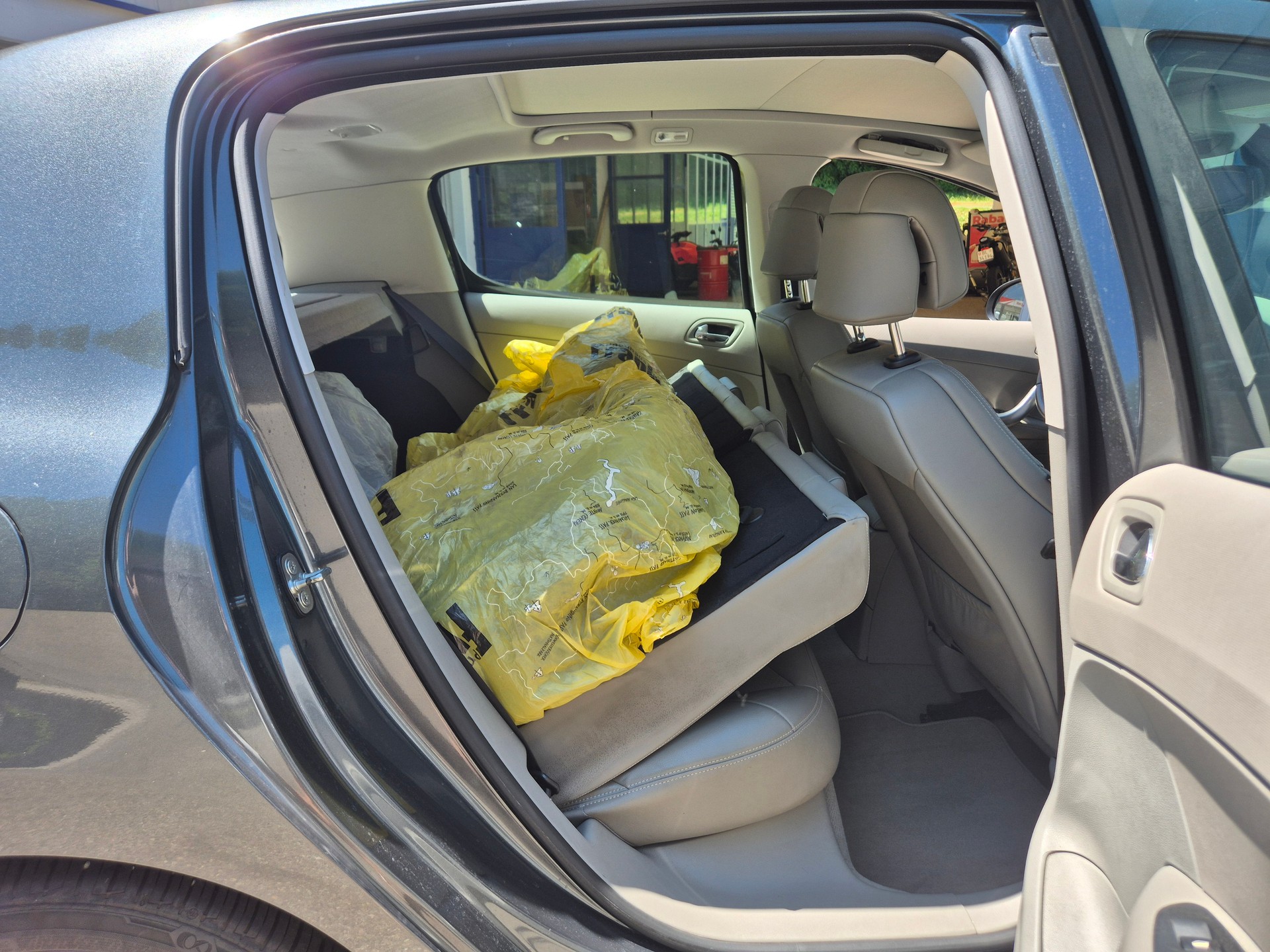 PEUGEOT 308 1.6 16V T XSI Automatic-image-22