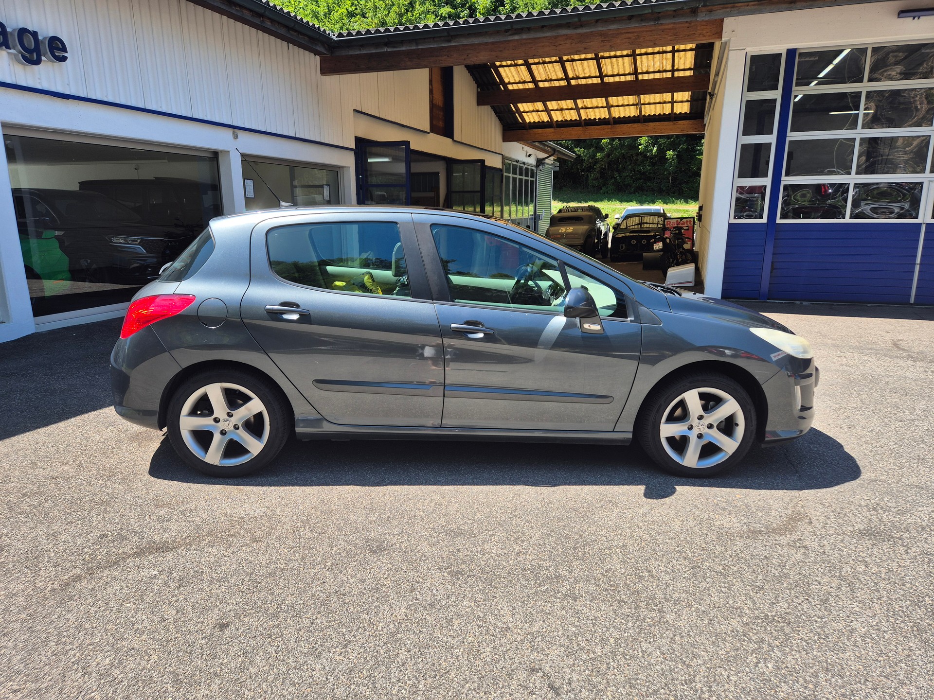 PEUGEOT 308 1.6 16V T XSI Automatic-image-13
