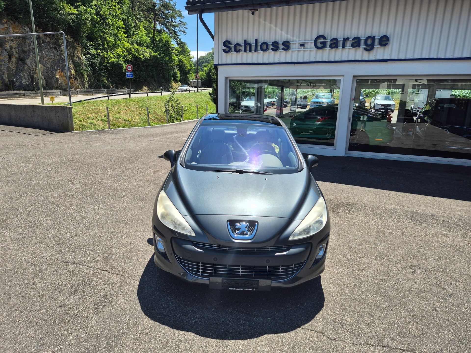 PEUGEOT 308 1.6 16V T XSI Automatic-image-2
