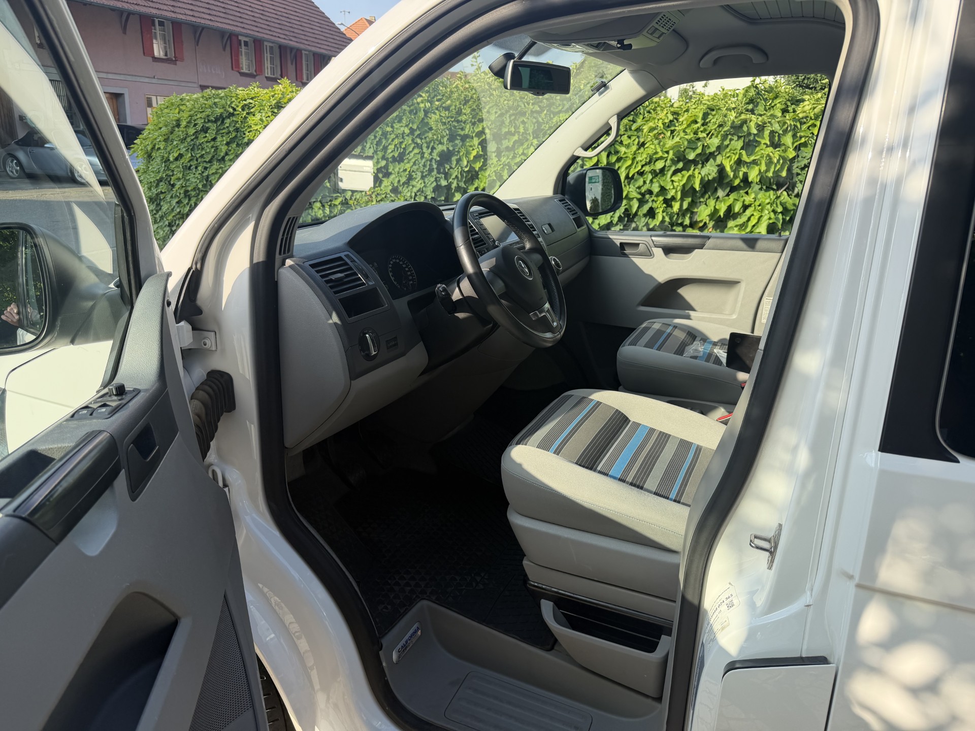 VW T5 California 2.0 TDI Beach 4Motion-image-7