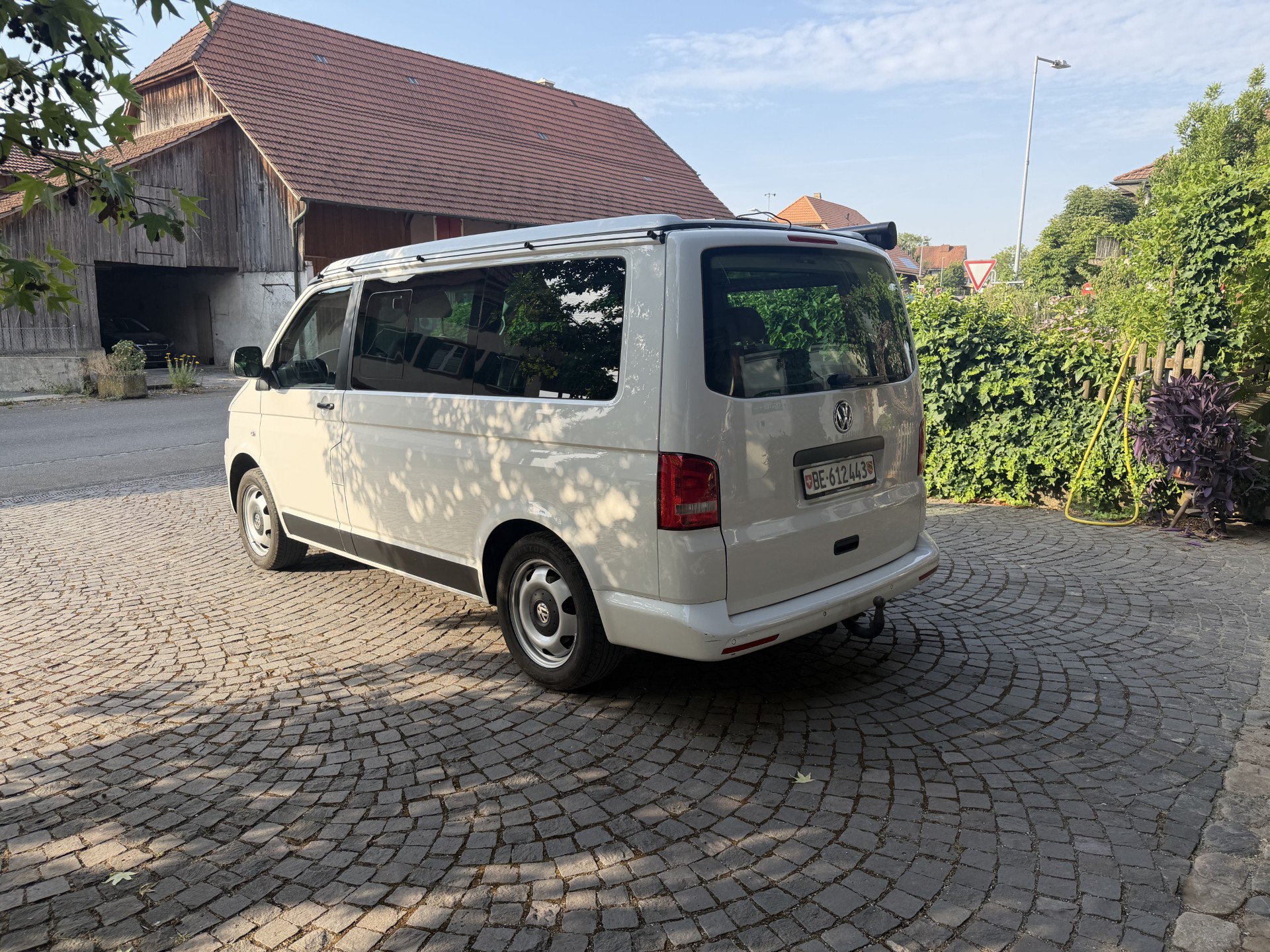 VW T5 California 2.0 TDI Beach 4Motion-image-3