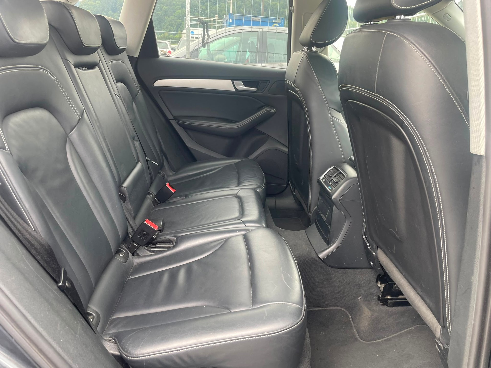 AUDI SQ5 3.0 TDI quattro tiptronic-image-11