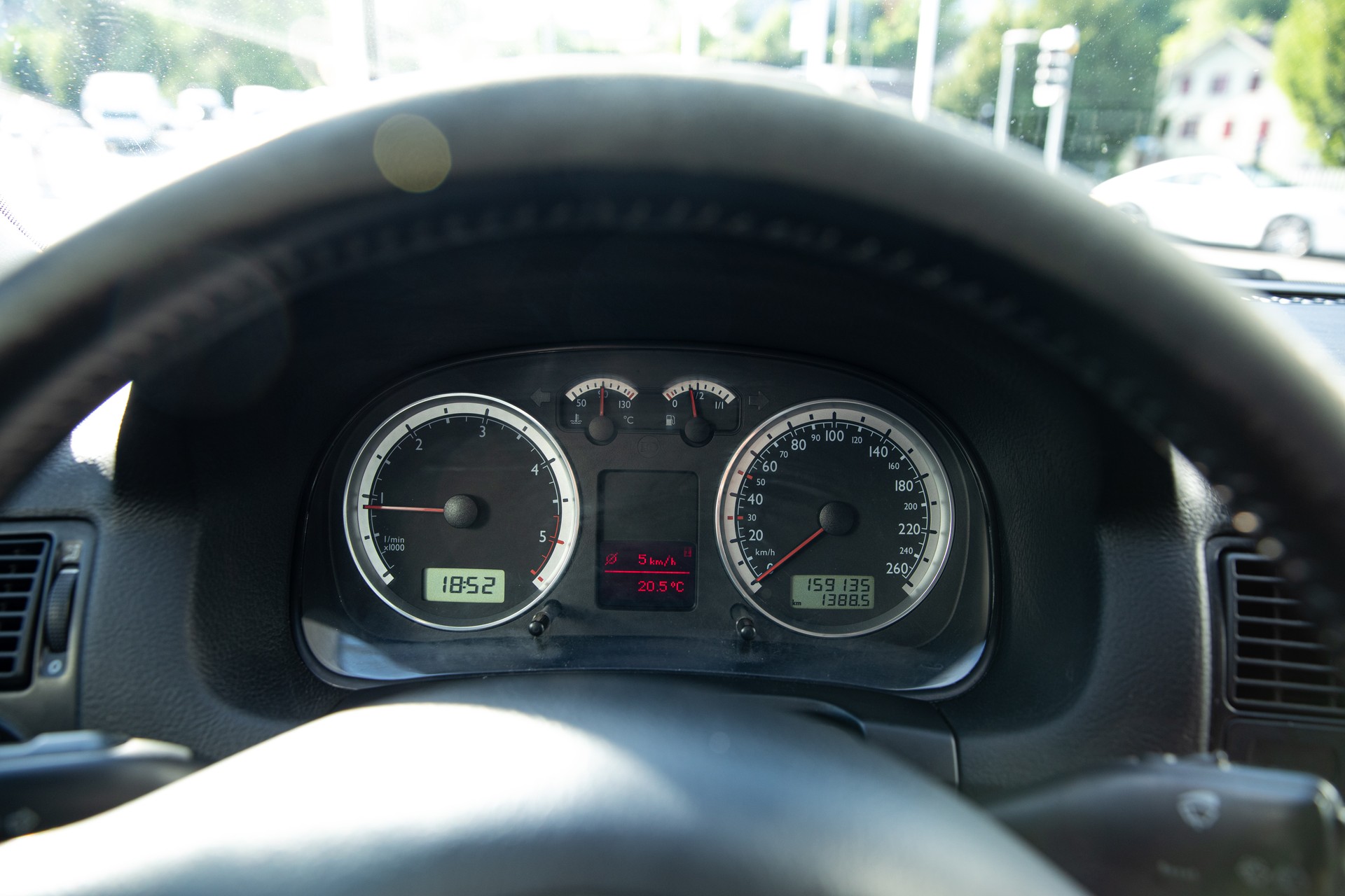 VW Golf Variant 1.9 TDI PD 4Motion-image-11