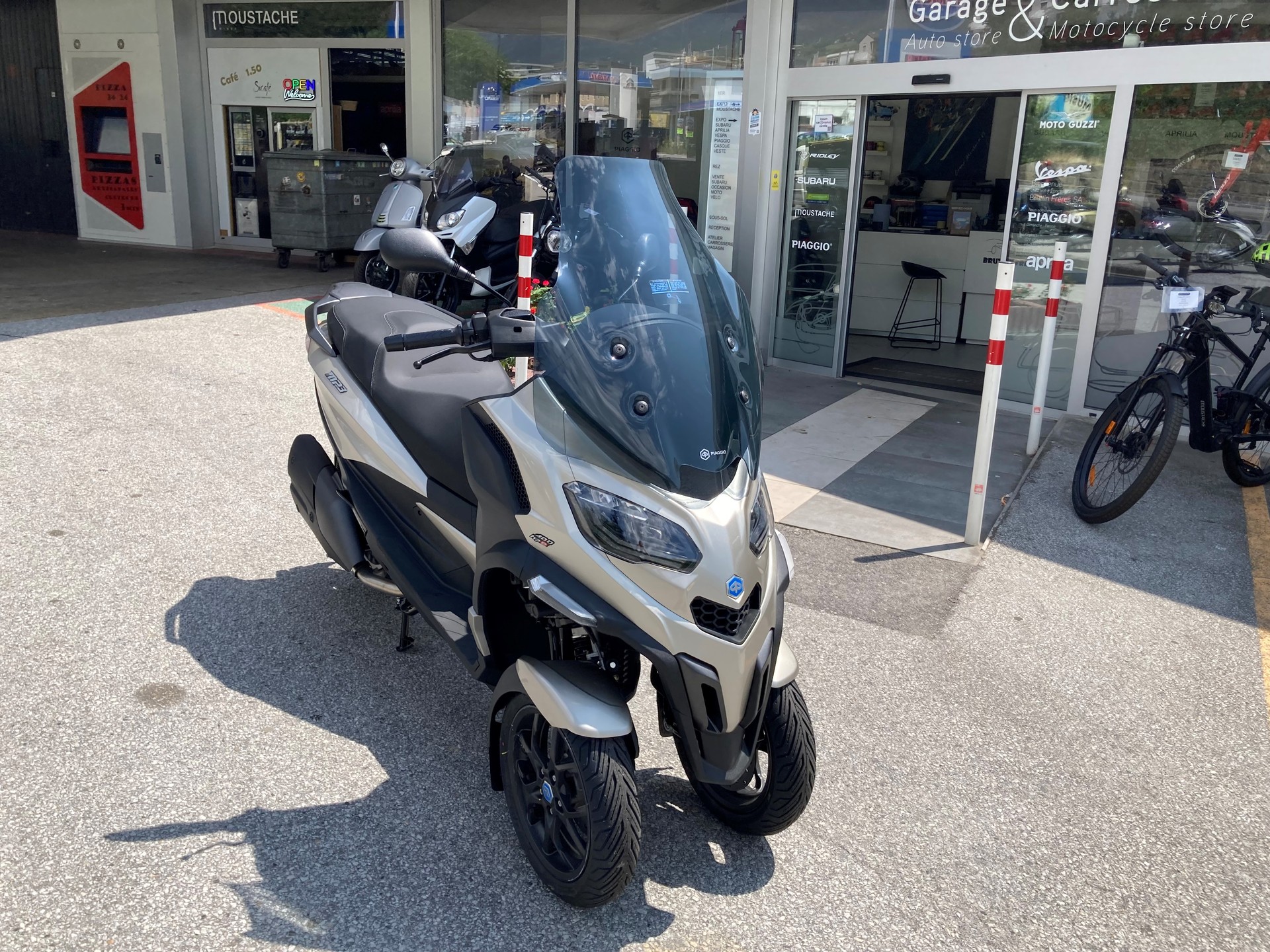 PIAGGIO MP3 400 RST-showroom-element-3