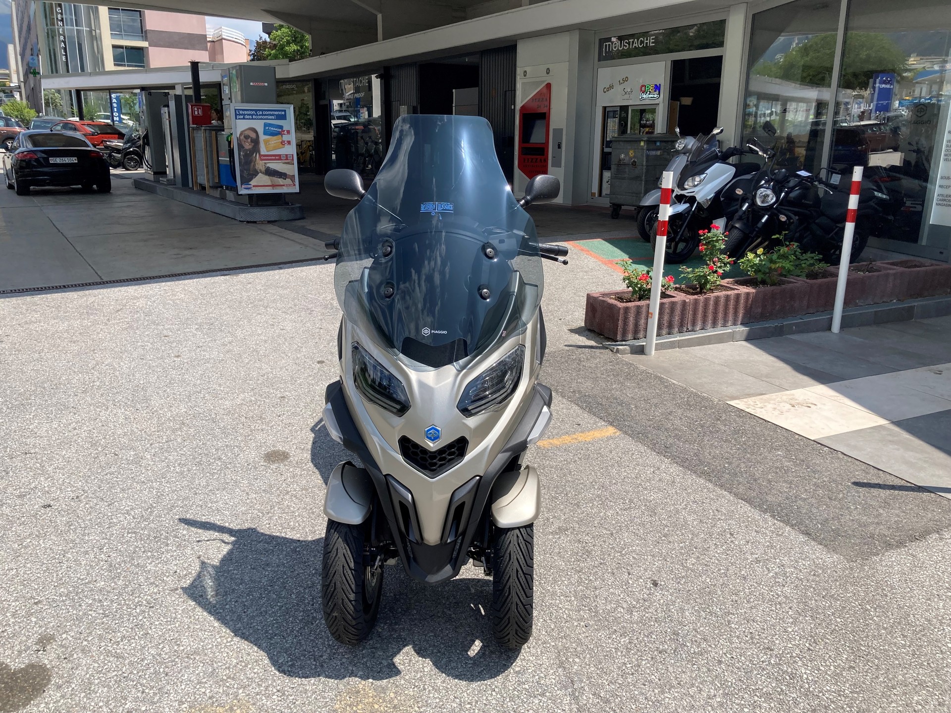 PIAGGIO MP3 400 RST-showroom-element-2