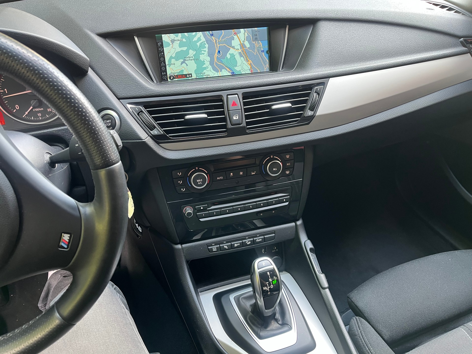 BMW X1 xDrive 18d Steptronic-image-8