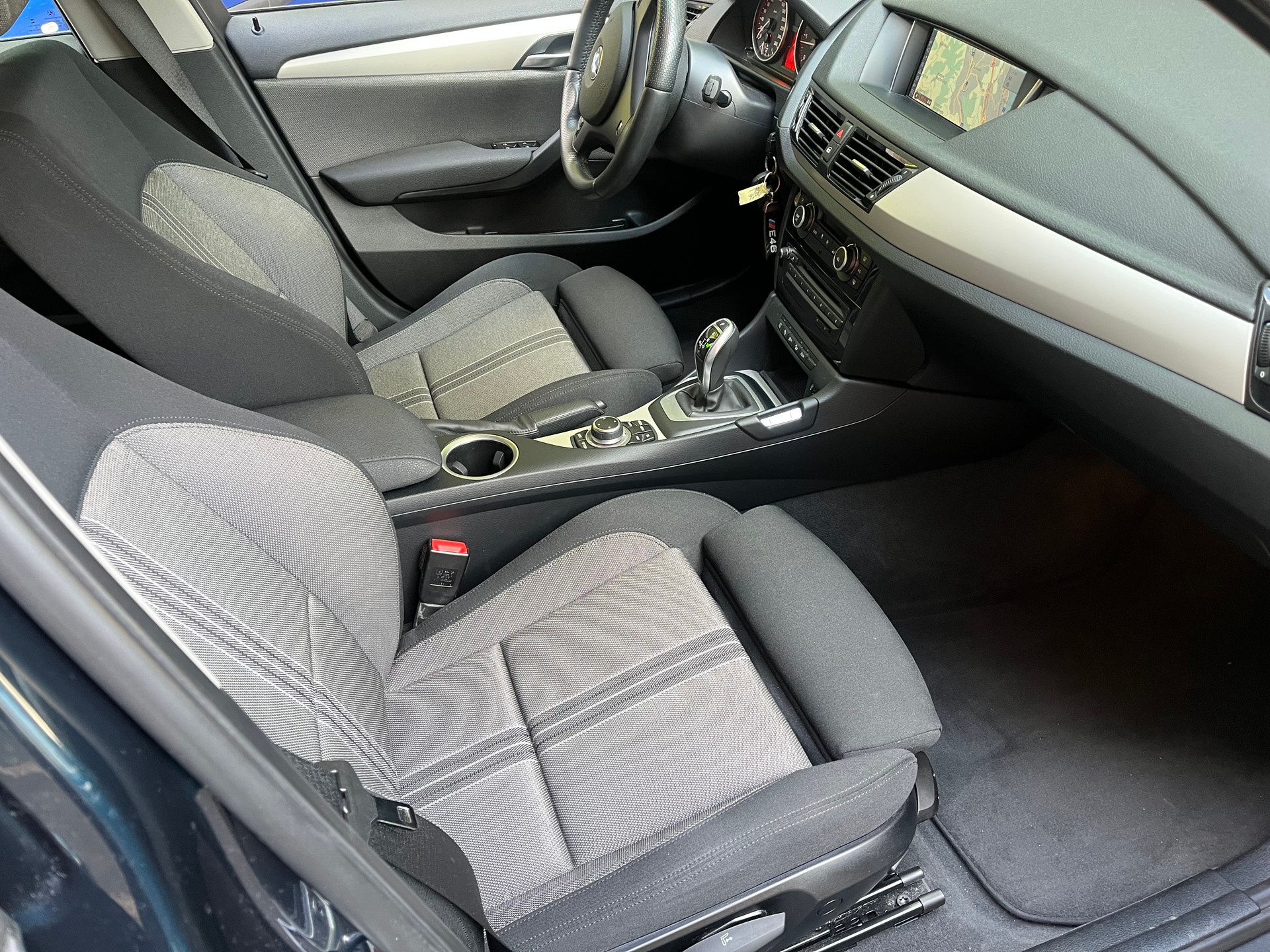 BMW X1 xDrive 18d Steptronic-image-9