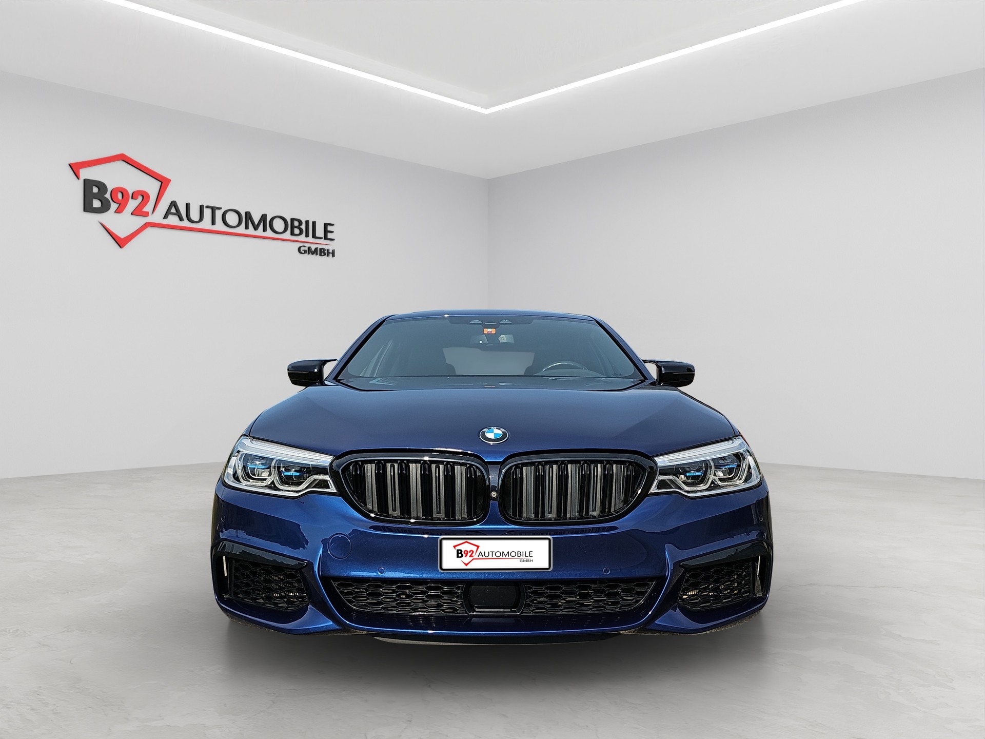 BMW M550i xDrive Steptronic-image-7
