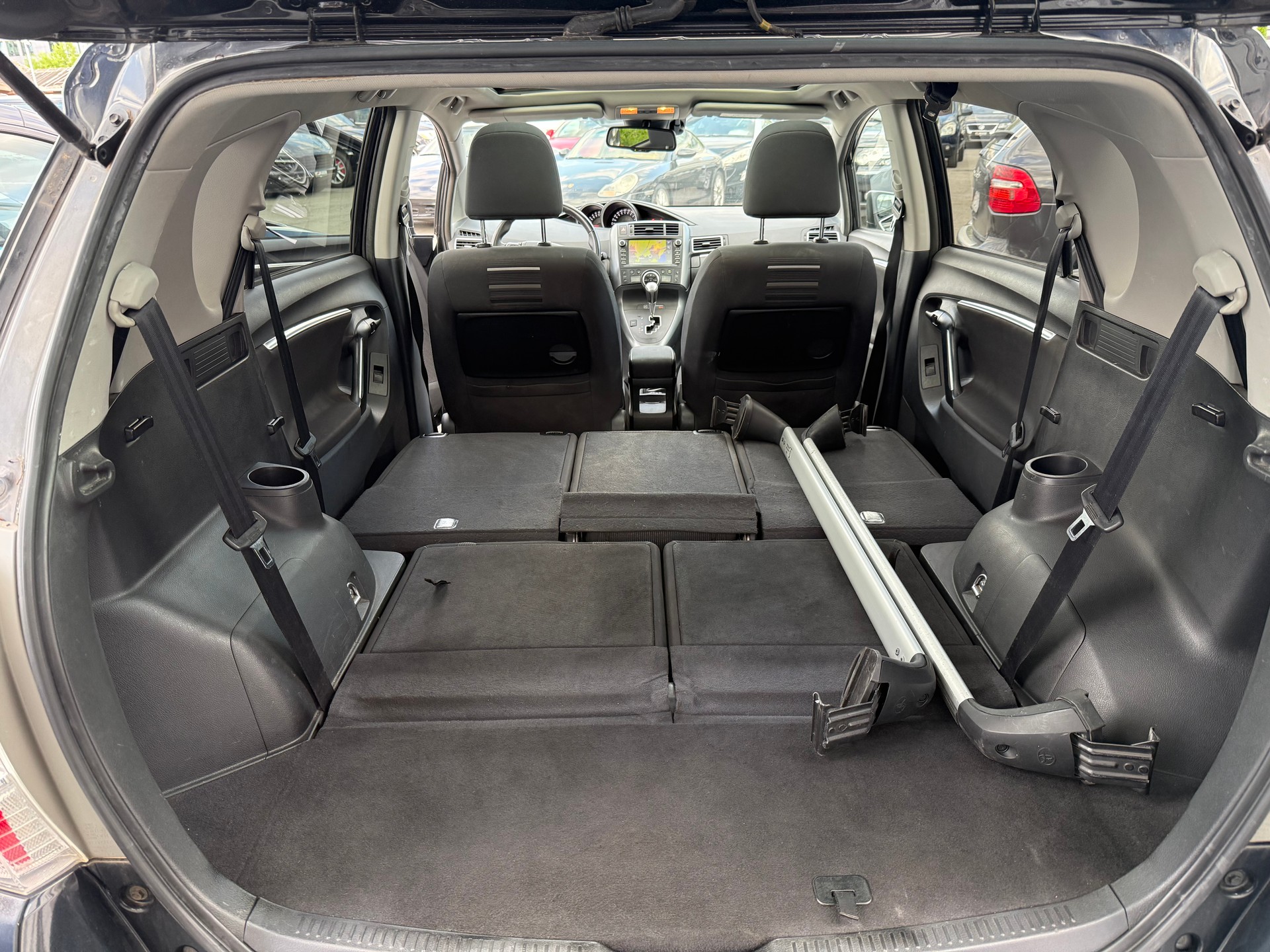 TOYOTA Verso 1.8 Luna Multidrive S / Ab MFK 18.02.2026 / 1.Hand / Servicegepflegt bei TOYOTA / Navi / Rückfahrkamera / Dachträger-image-12