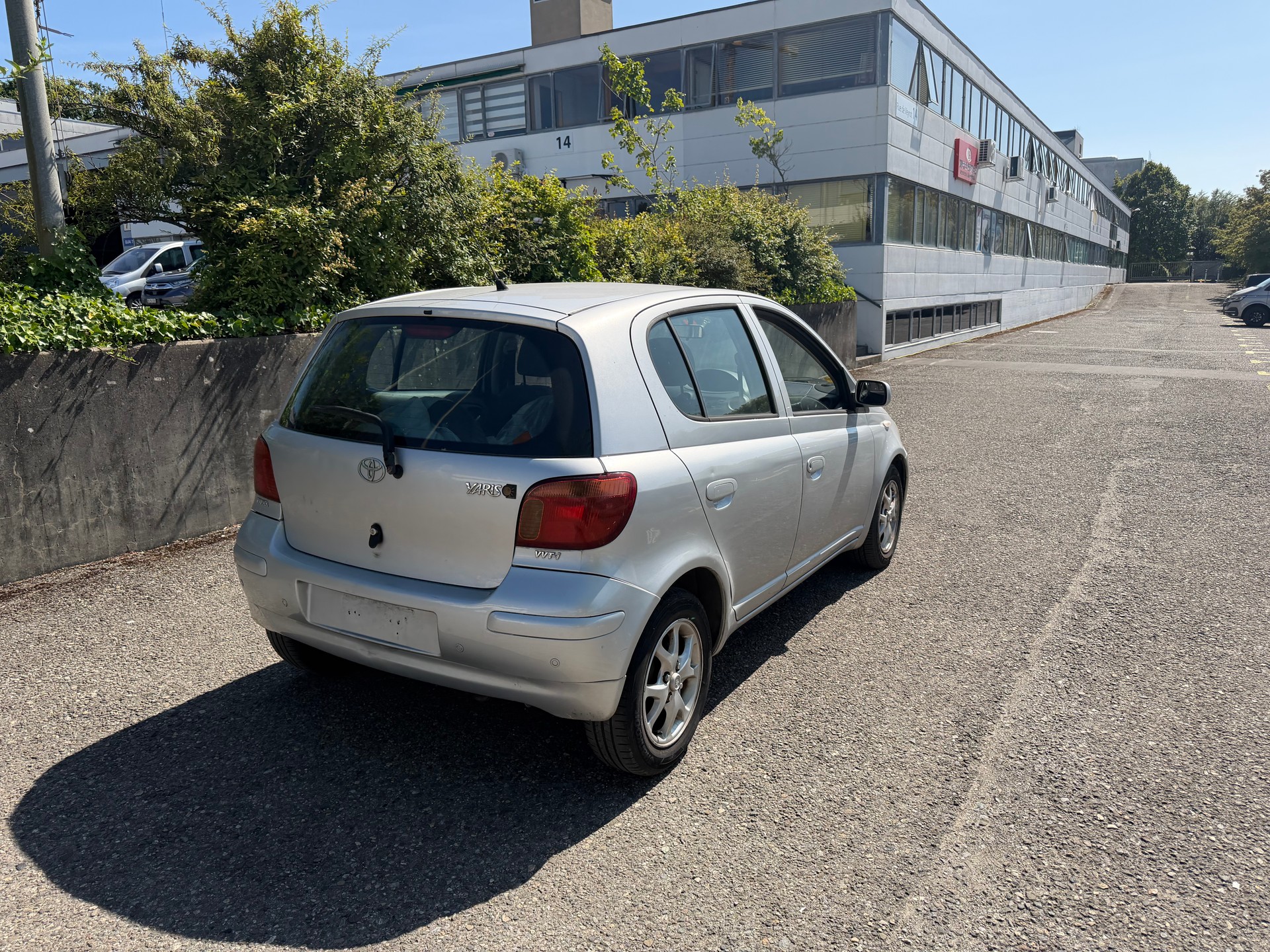 TOYOTA Yaris 1.3 automatique-image-4