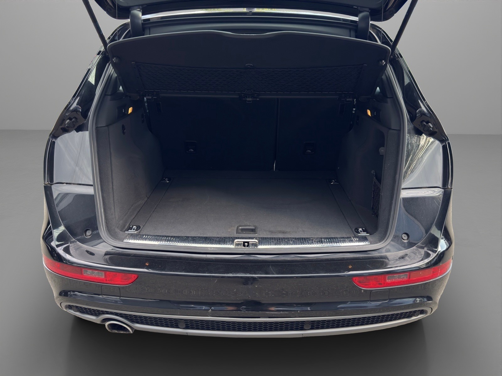 AUDI Q5 2.0 TDI S-tronic-image-11