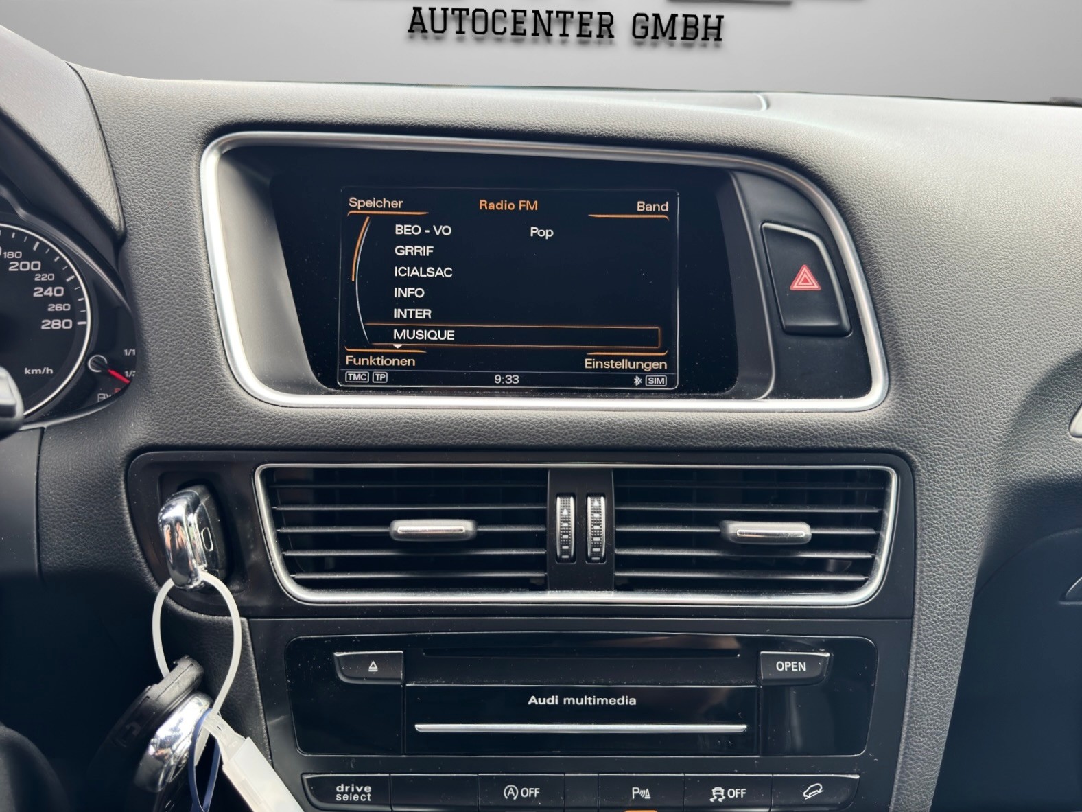 AUDI Q5 2.0 TDI S-tronic-image-14