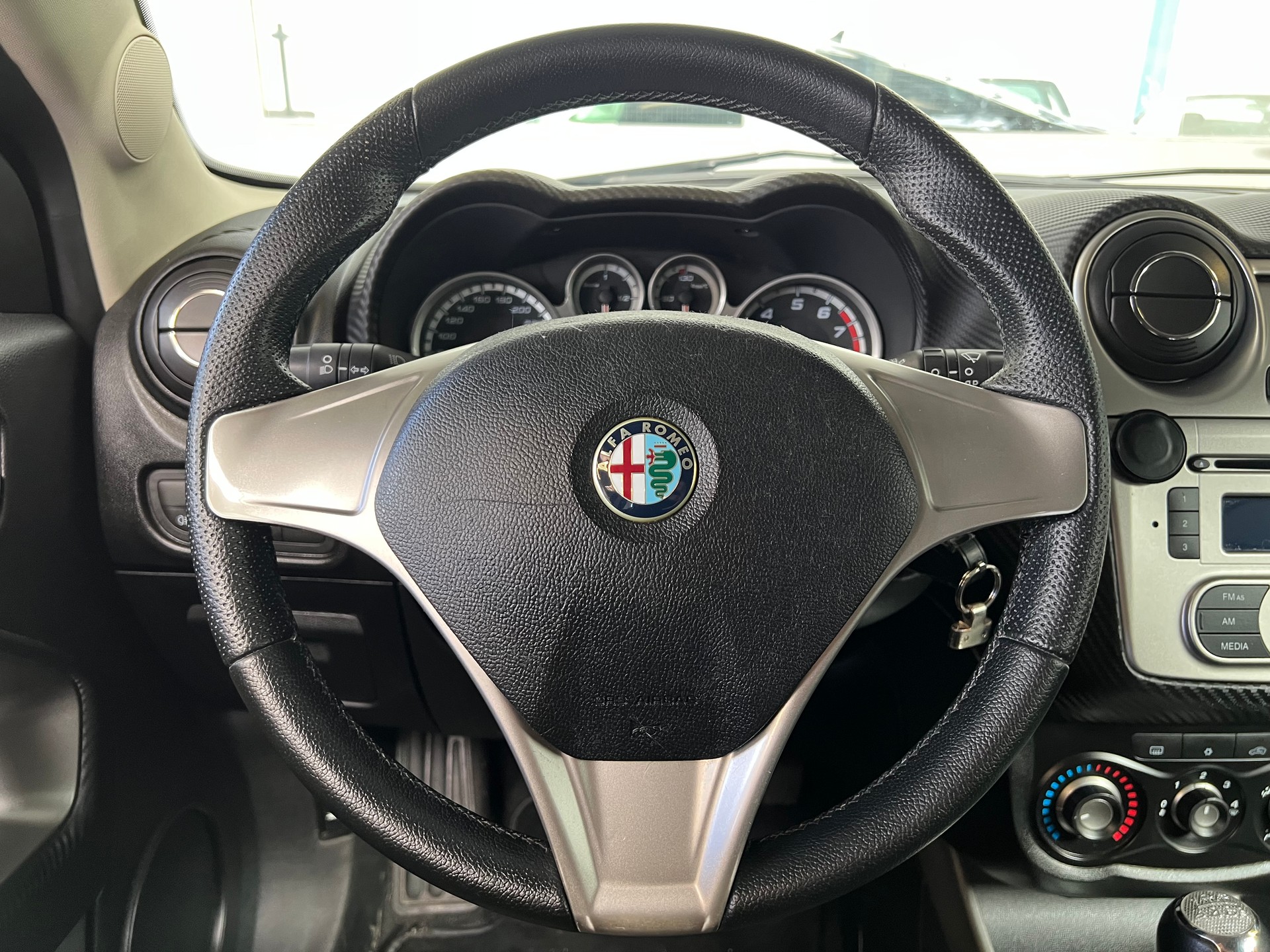 ALFA ROMEO MiTo 1.4 Distinctive-image-6