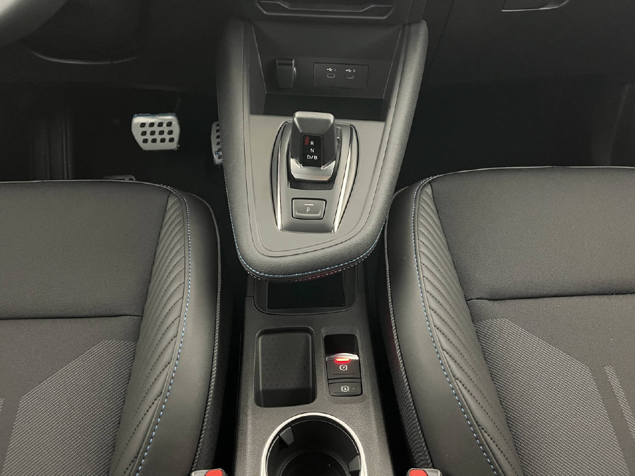 RENAULT Captur 1.8 E-Tech esprit Alpine-image-13