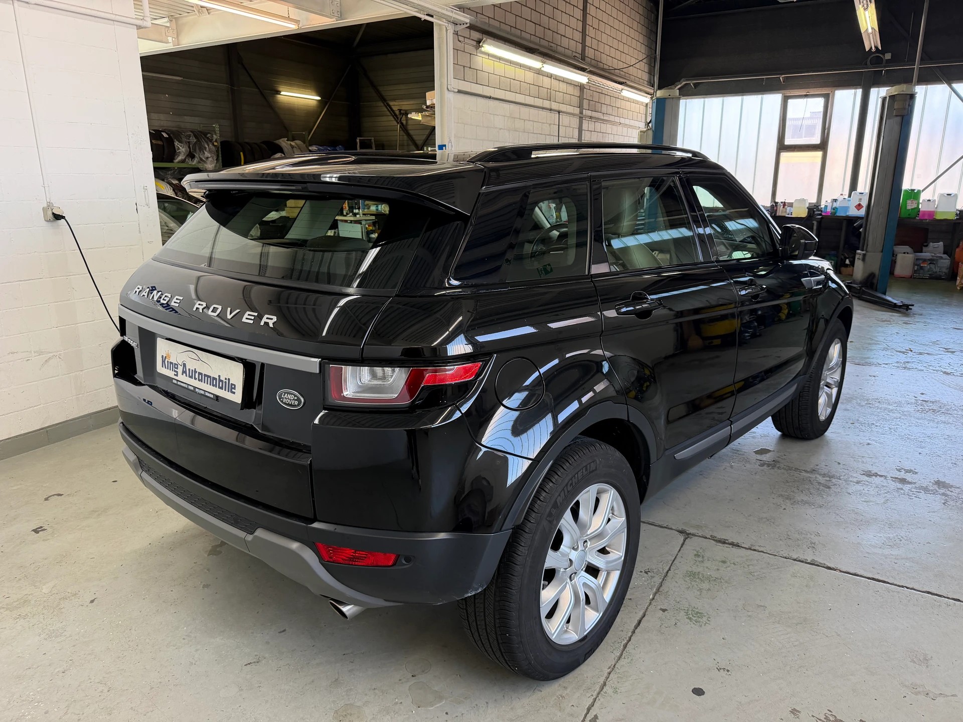 LAND ROVER Range Rover Evoque 2.0 Si4 SE AT9 | CH-Auto | Ab MFK 03.2026 | Pano Dach-image-6