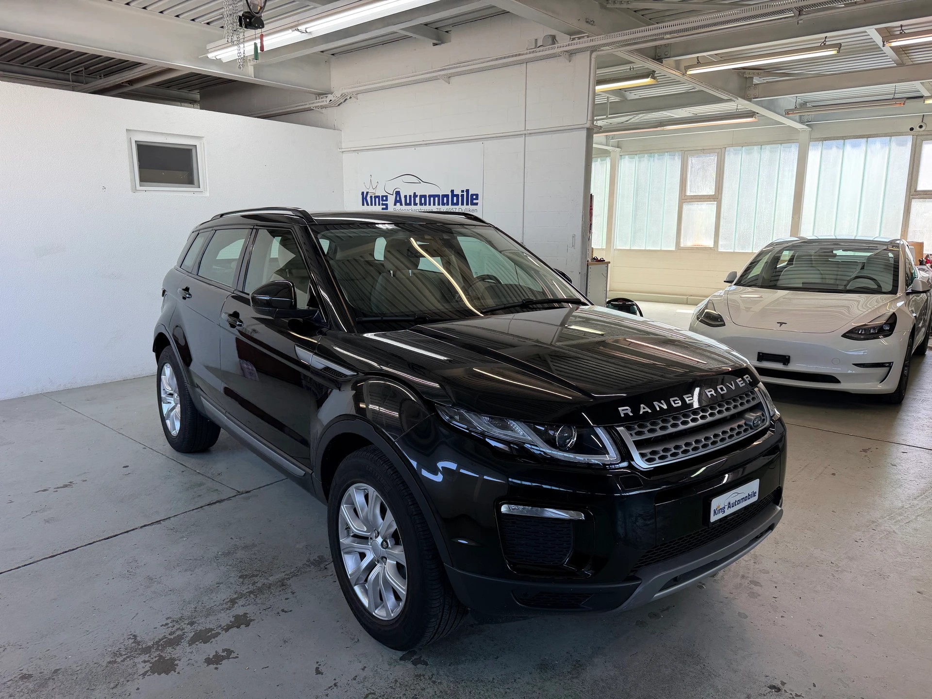 LAND ROVER Range Rover Evoque 2.0 Si4 SE AT9 | CH-Auto | Ab MFK 03.2026 | Pano Dach-image-0