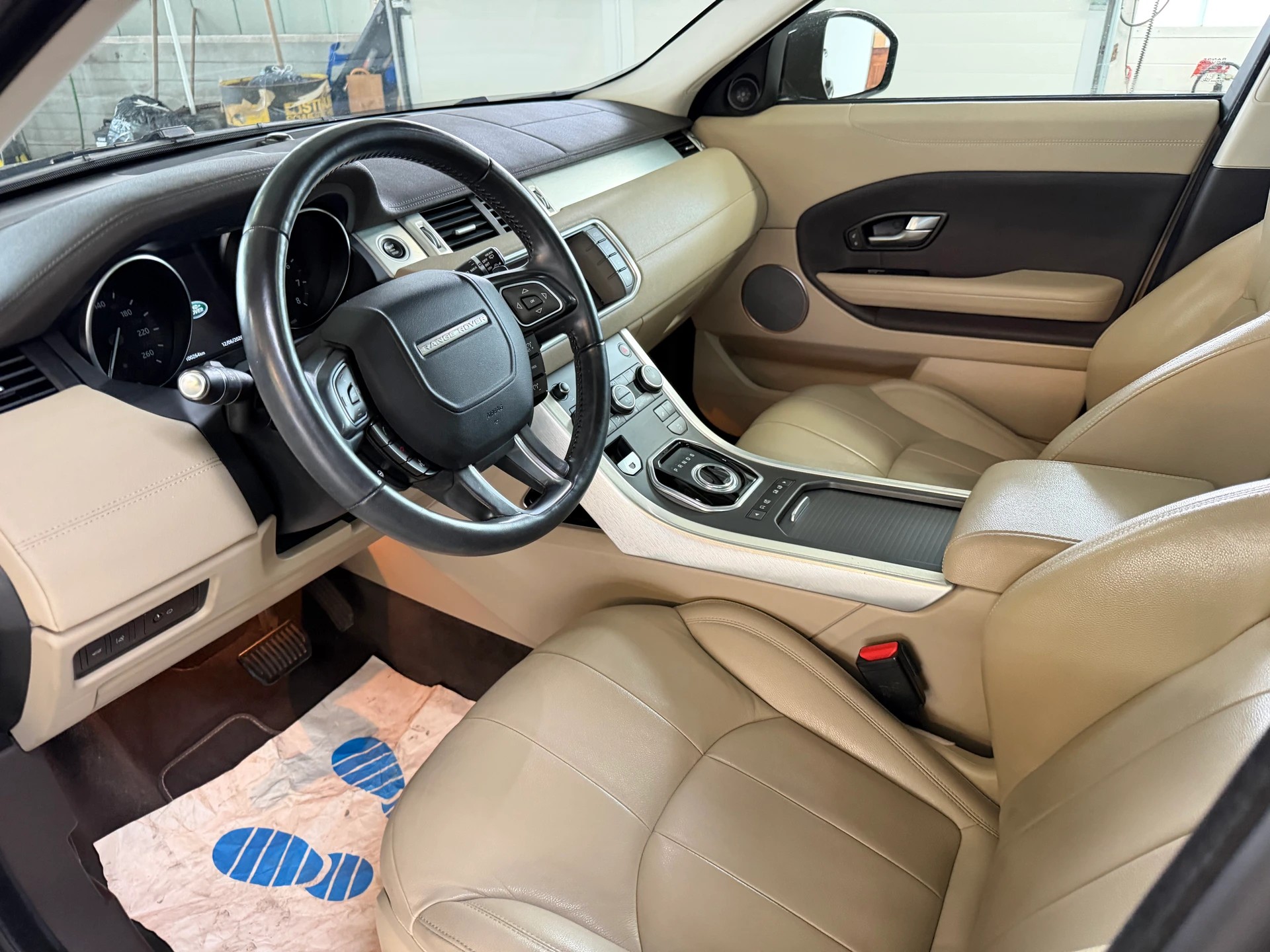LAND ROVER Range Rover Evoque 2.0 Si4 SE AT9 | CH-Auto | Ab MFK 03.2026 | Pano Dach-image-7