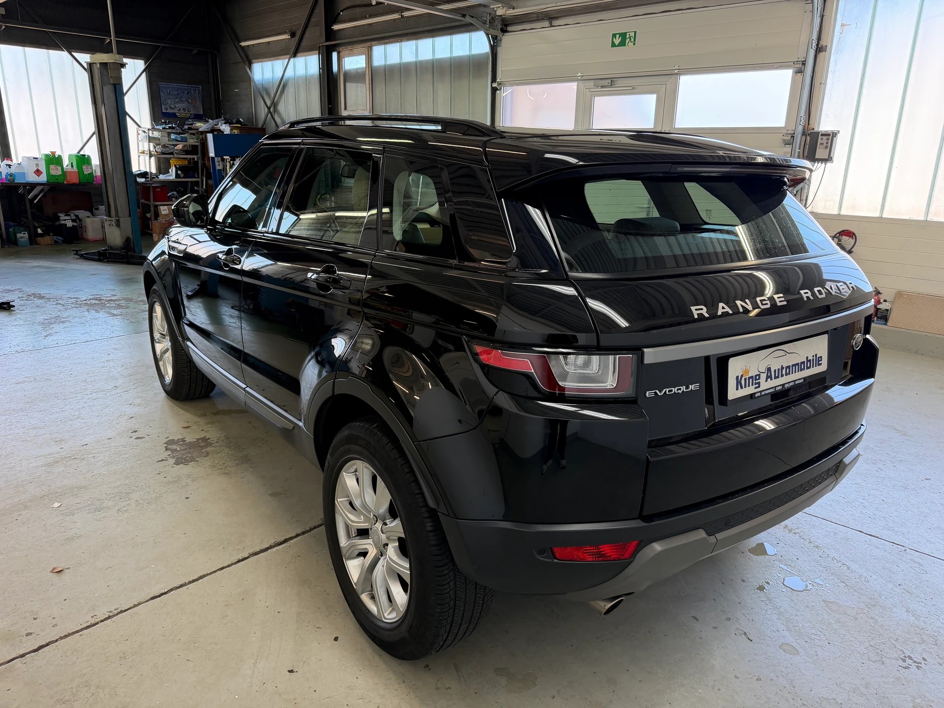 LAND ROVER Range Rover Evoque 2.0 Si4 SE AT9 | CH-Auto | Ab MFK 03.2026 | Pano Dach-image-4