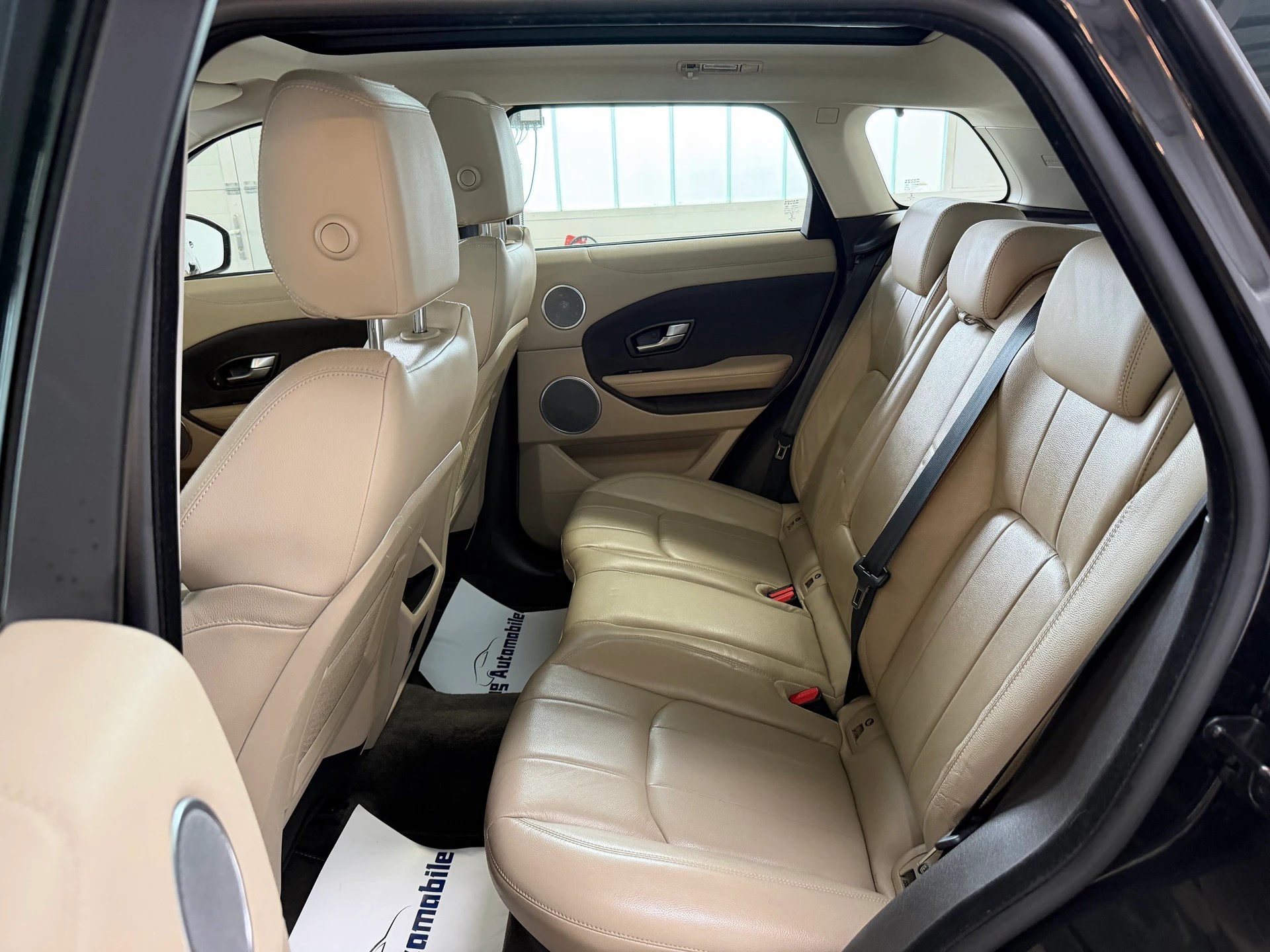 LAND ROVER Range Rover Evoque 2.0 Si4 SE AT9 | CH-Auto | Ab MFK 03.2026 | Pano Dach-image-9