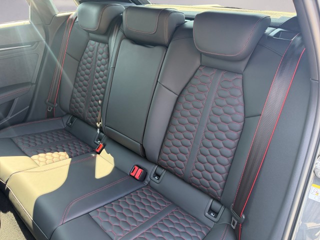 AUDI RS3 Sportback 2.5 TSI quattro S-tronic-image-15