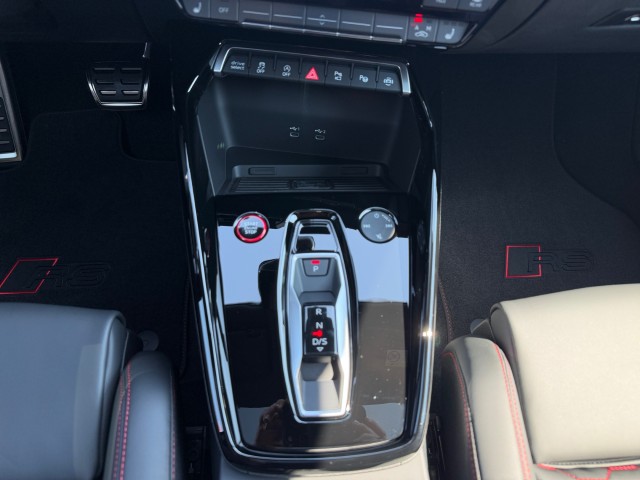 AUDI RS3 Sportback 2.5 TSI quattro S-tronic-image-14