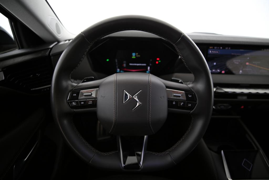 DS AUTOMOBILES 4 1.6 E-Tense La Première-image-4