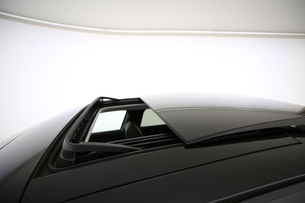 DS AUTOMOBILES 4 1.6 E-Tense La Première-image-9