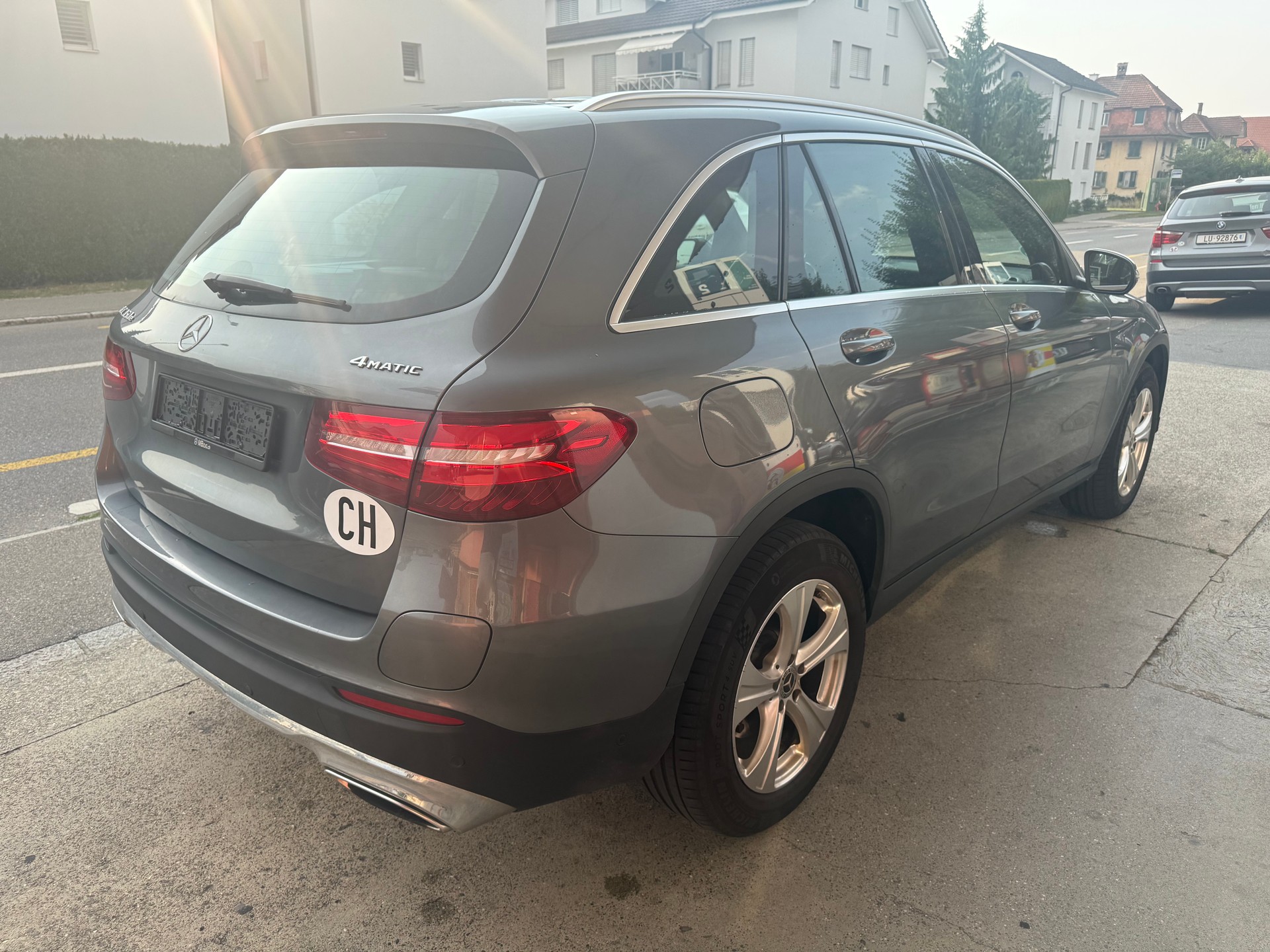 MERCEDES-BENZ GLC 350 e Exclusive 4Matic 7G-Tronic-image-3