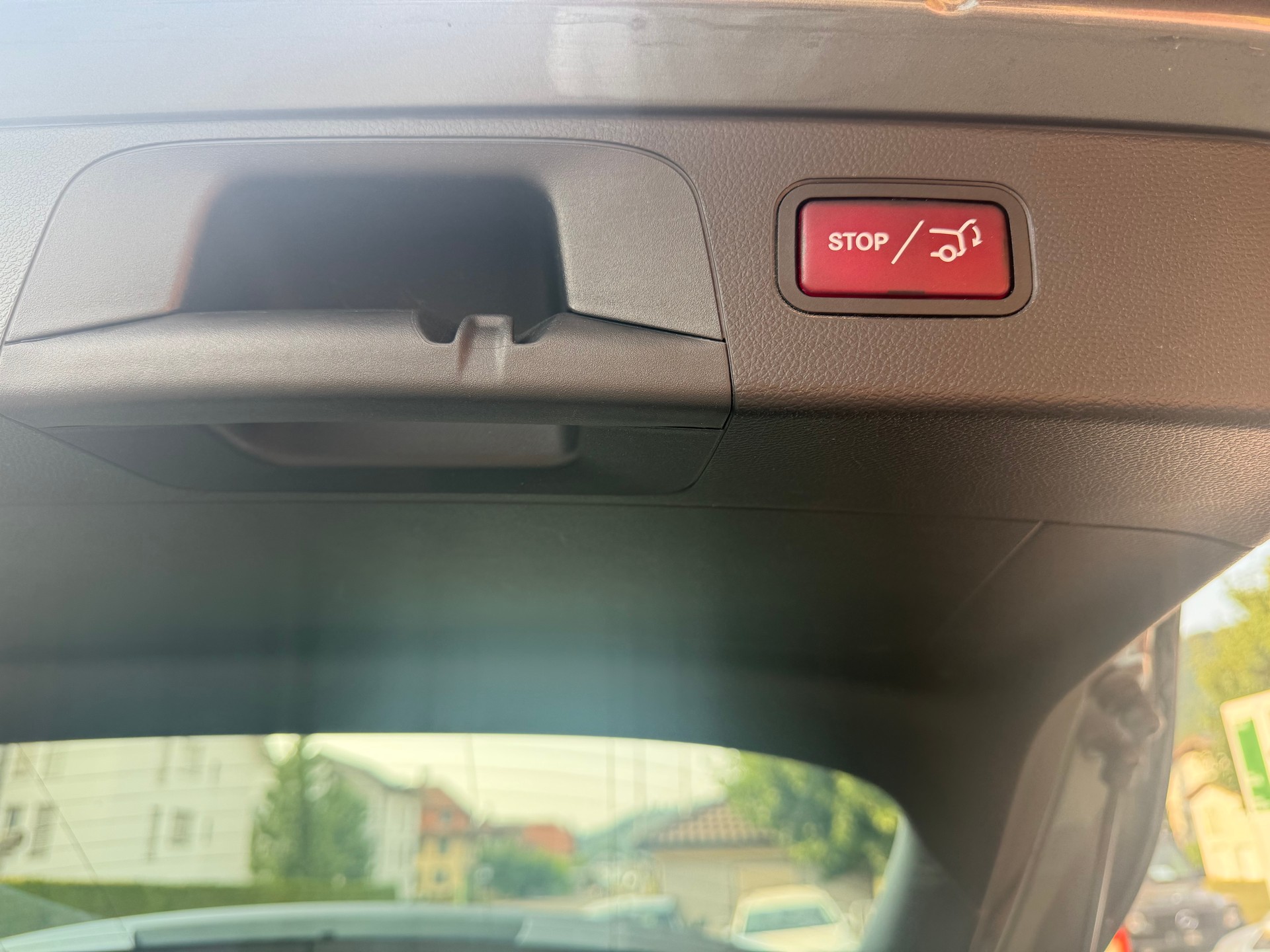 MERCEDES-BENZ GLC 350 e Exclusive 4Matic 7G-Tronic-image-7