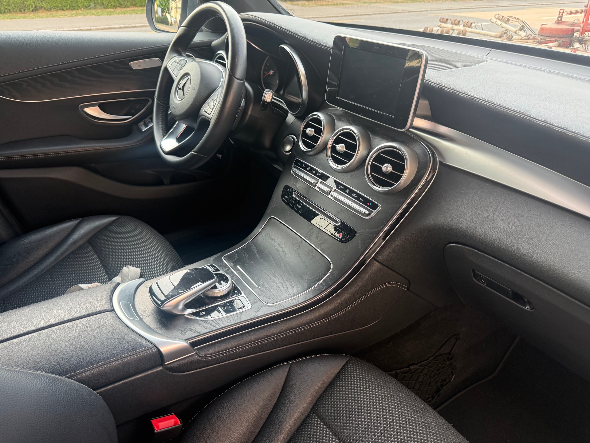 MERCEDES-BENZ GLC 350 e Exclusive 4Matic 7G-Tronic-image-11