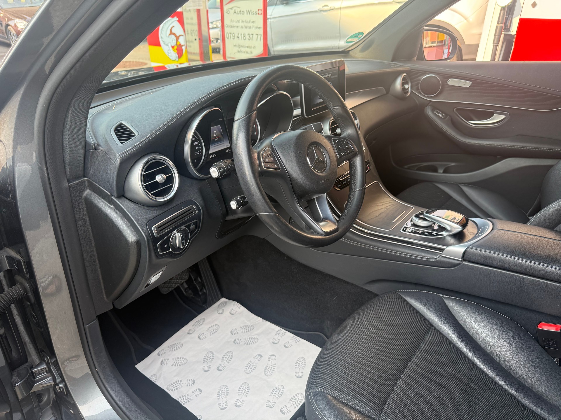 MERCEDES-BENZ GLC 350 e Exclusive 4Matic 7G-Tronic-image-13