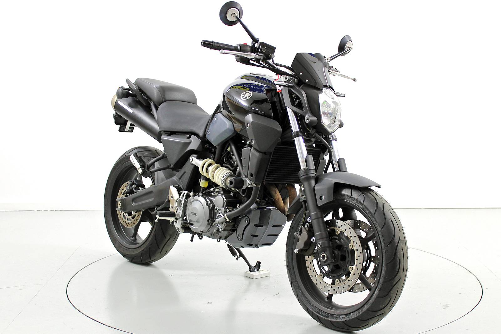 YAMAHA MT-03-showroom-element-1