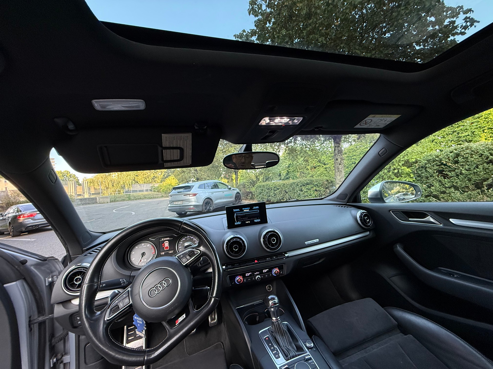 AUDI S3 Sportback S-Line 2.0 TFSI quattro S-tronic-image-15