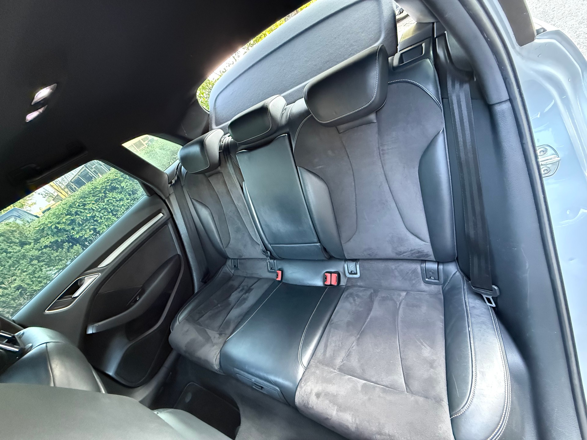 AUDI S3 Sportback S-Line 2.0 TFSI quattro S-tronic-image-14