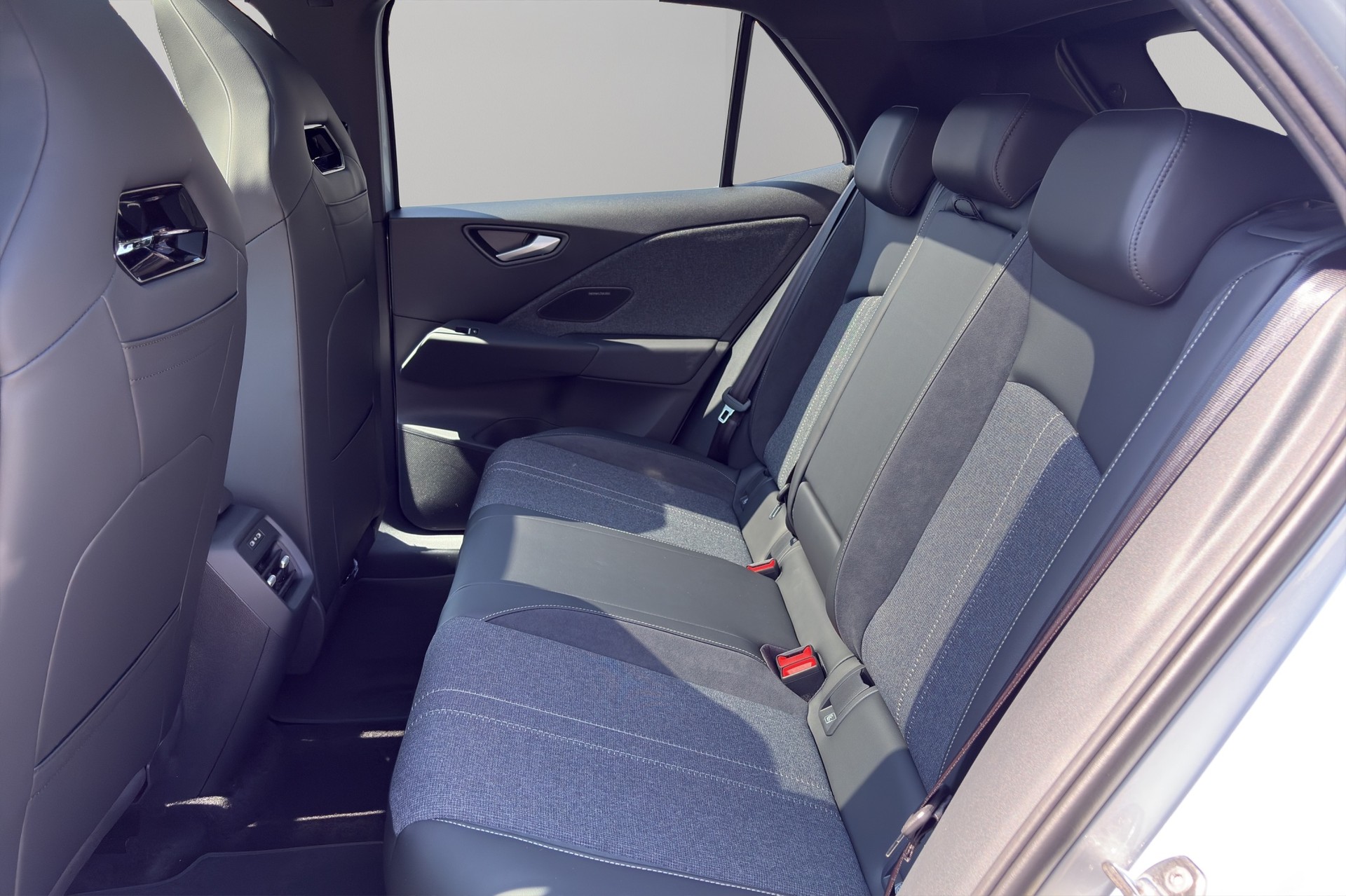 VW ID.3 Neo 79 kWh 231 PS Style-image-5