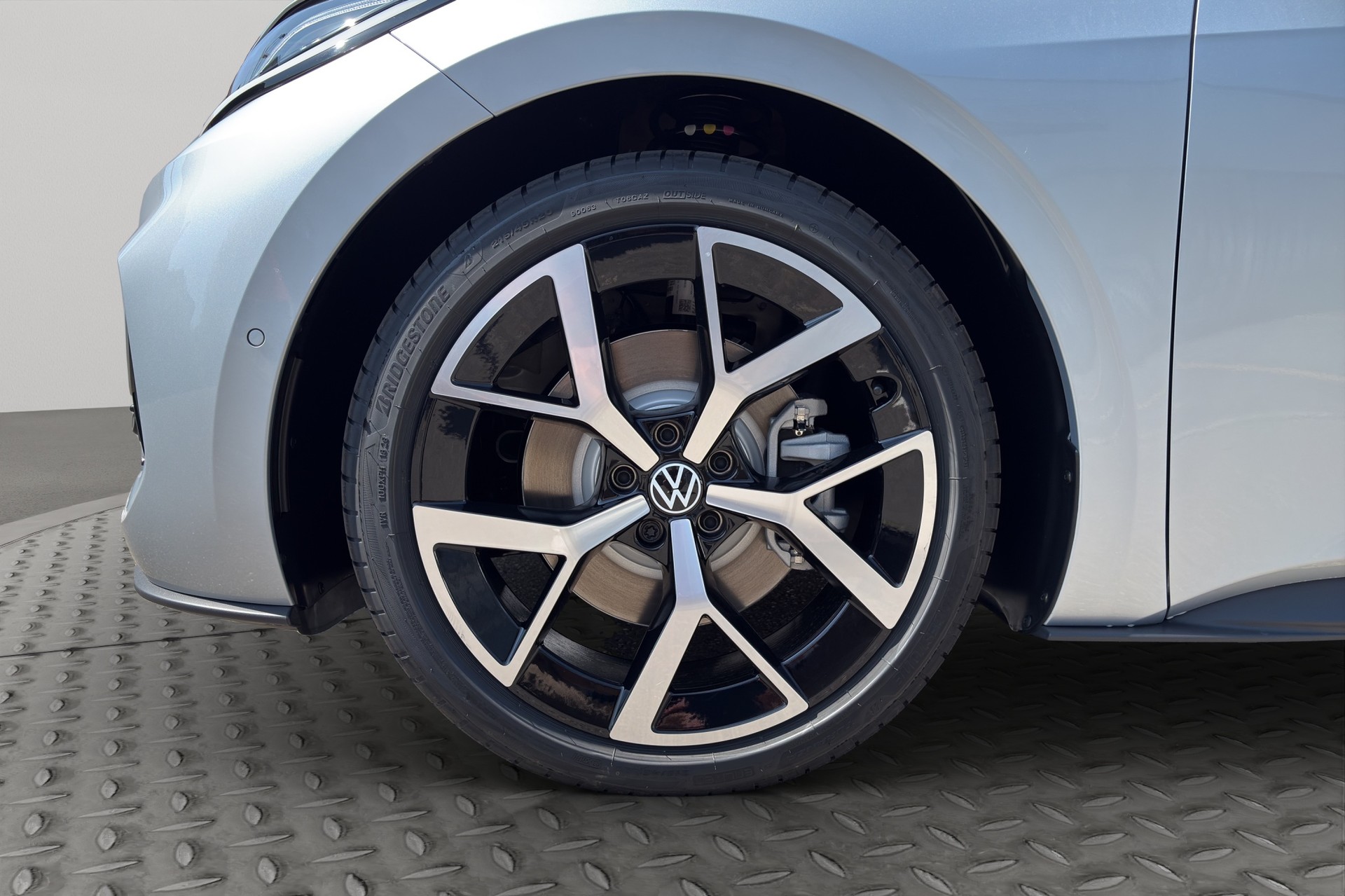 VW ID.3 Neo 79 kWh 231 PS Style-image-11